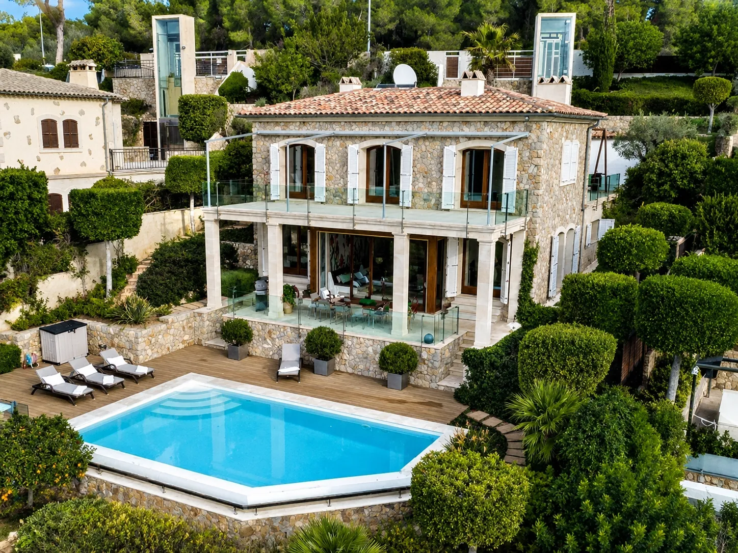 Exklusive mediterrane Frontline-Villa mit Meerblick-19