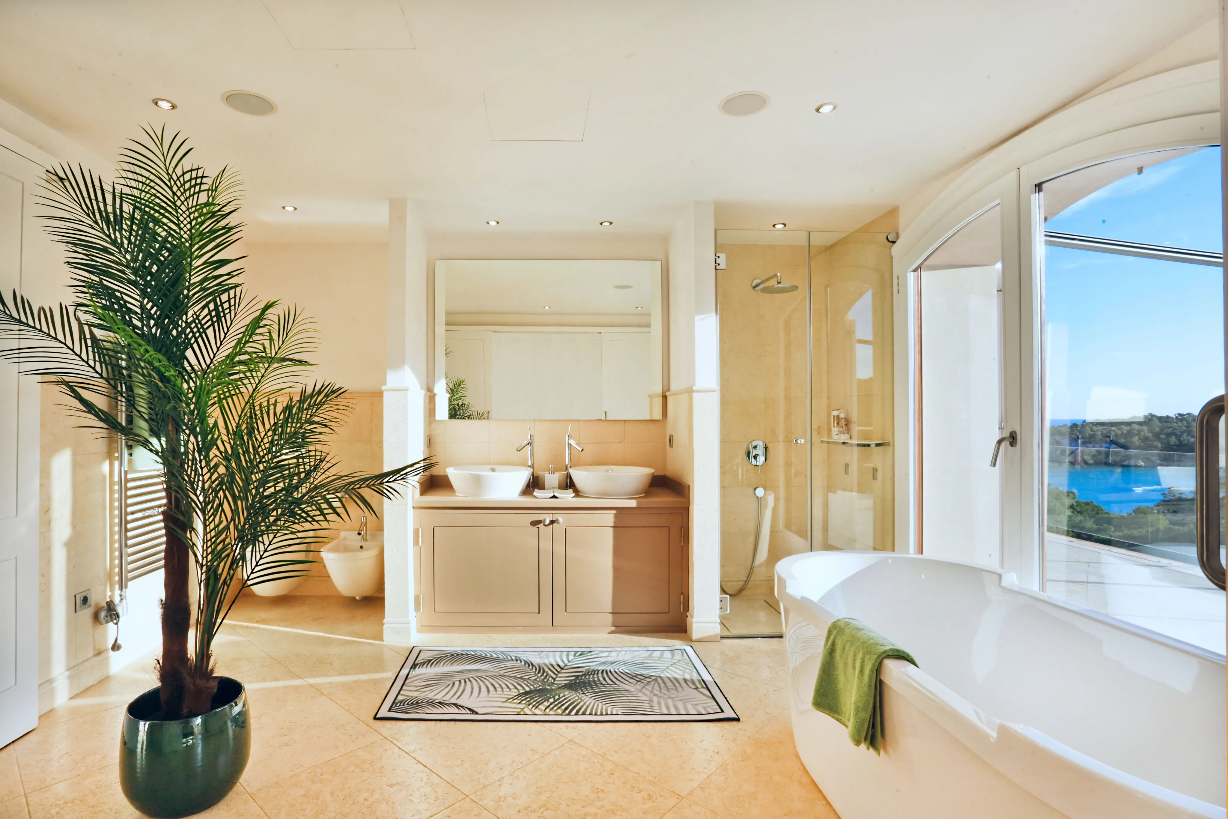 Exklusive mediterrane Frontline-Villa mit Meerblick-10