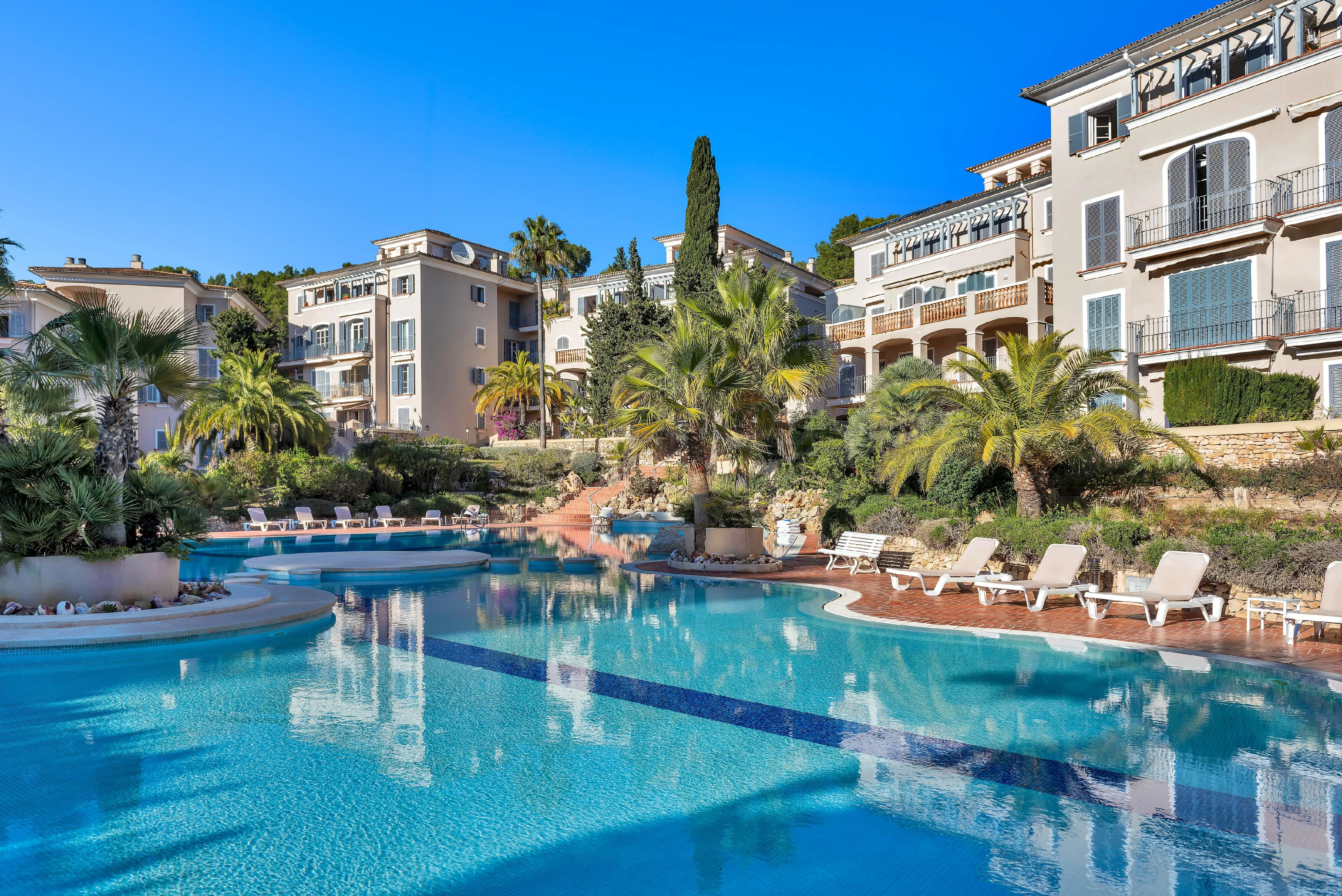 Stijlvol appartement in gewild golfcomplex Bendinat-15