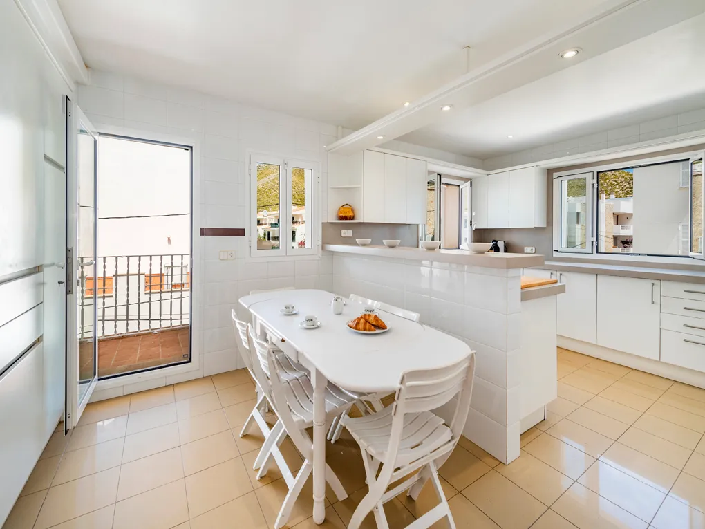 Eccellente attico duplex direttamente sulla spiaggia.-7