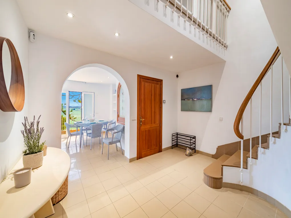 Отличный двухуровневый пентхаус на берегу моря в Пуэрто-Поленса-5