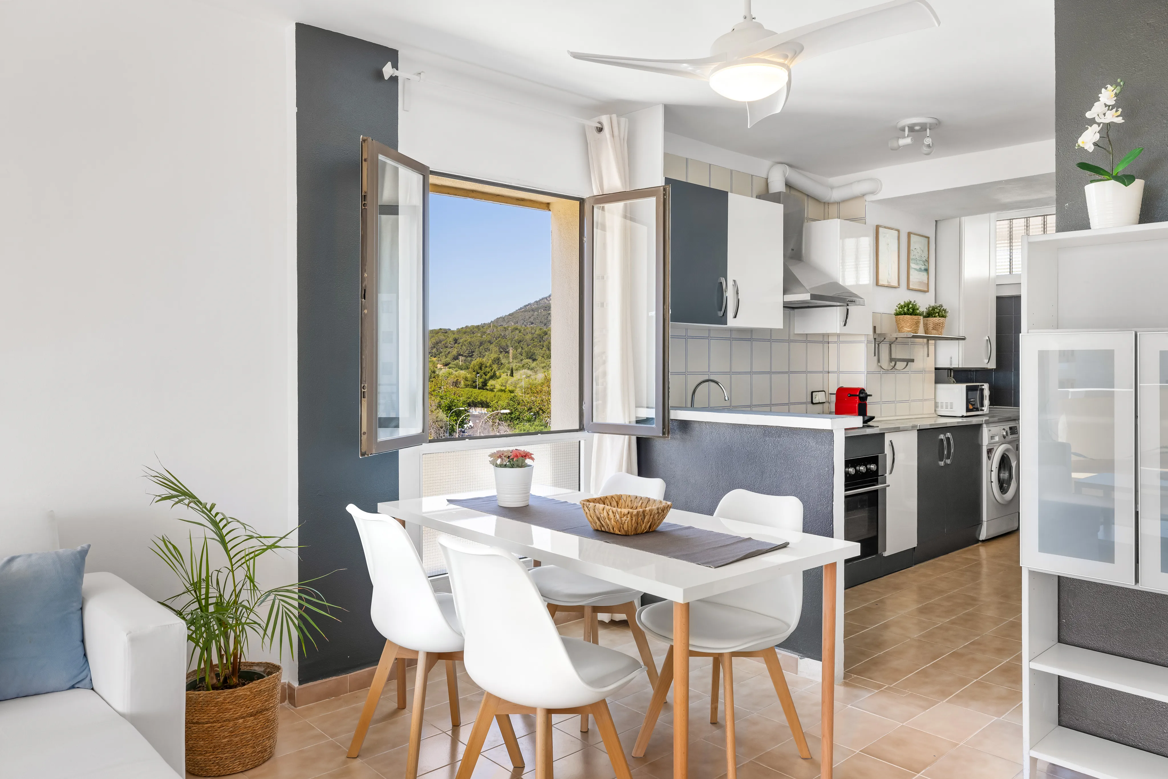 Lejlighed i gåafstand til havnen og strandene-8