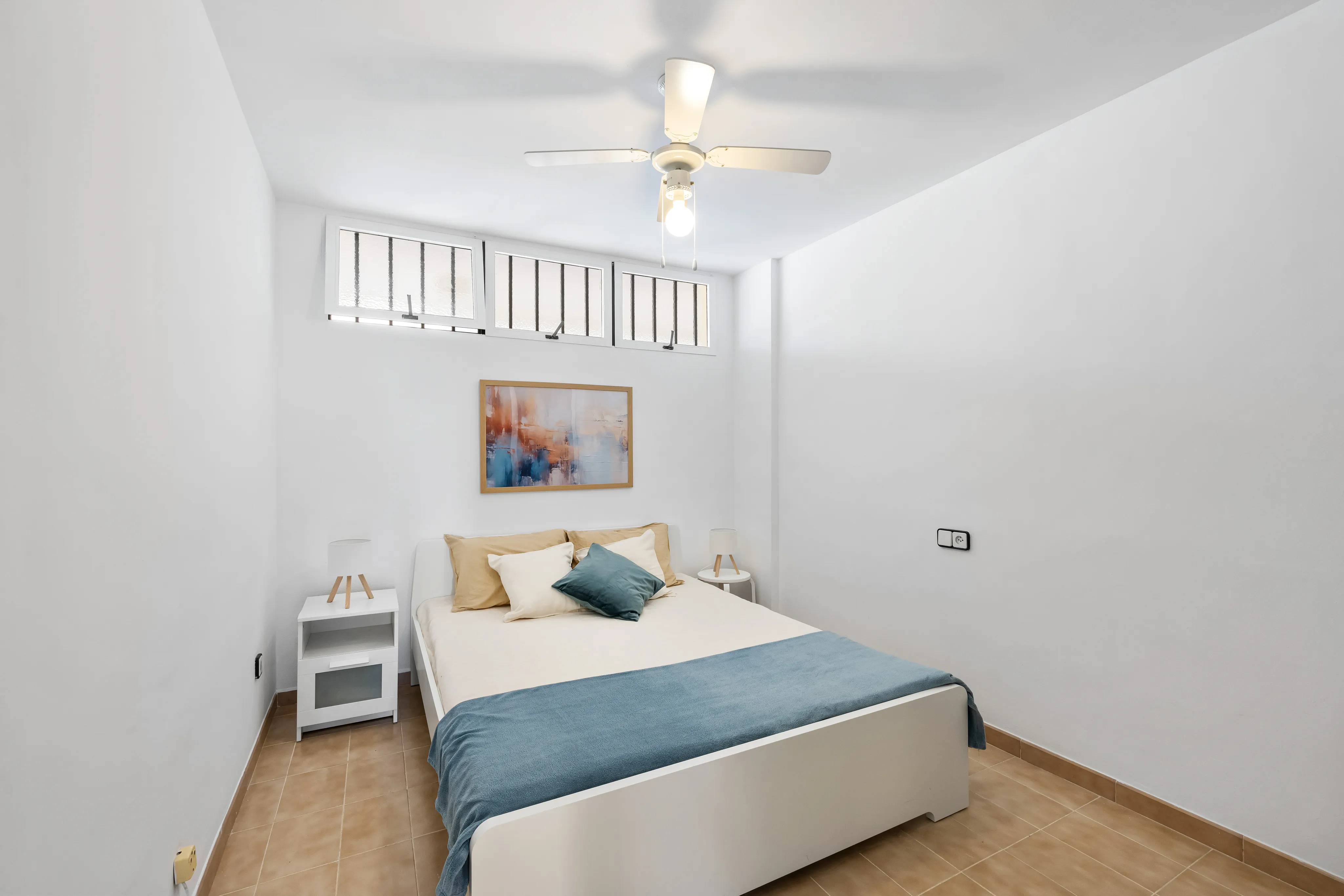 Lejlighed i gåafstand til havnen og strandene-13