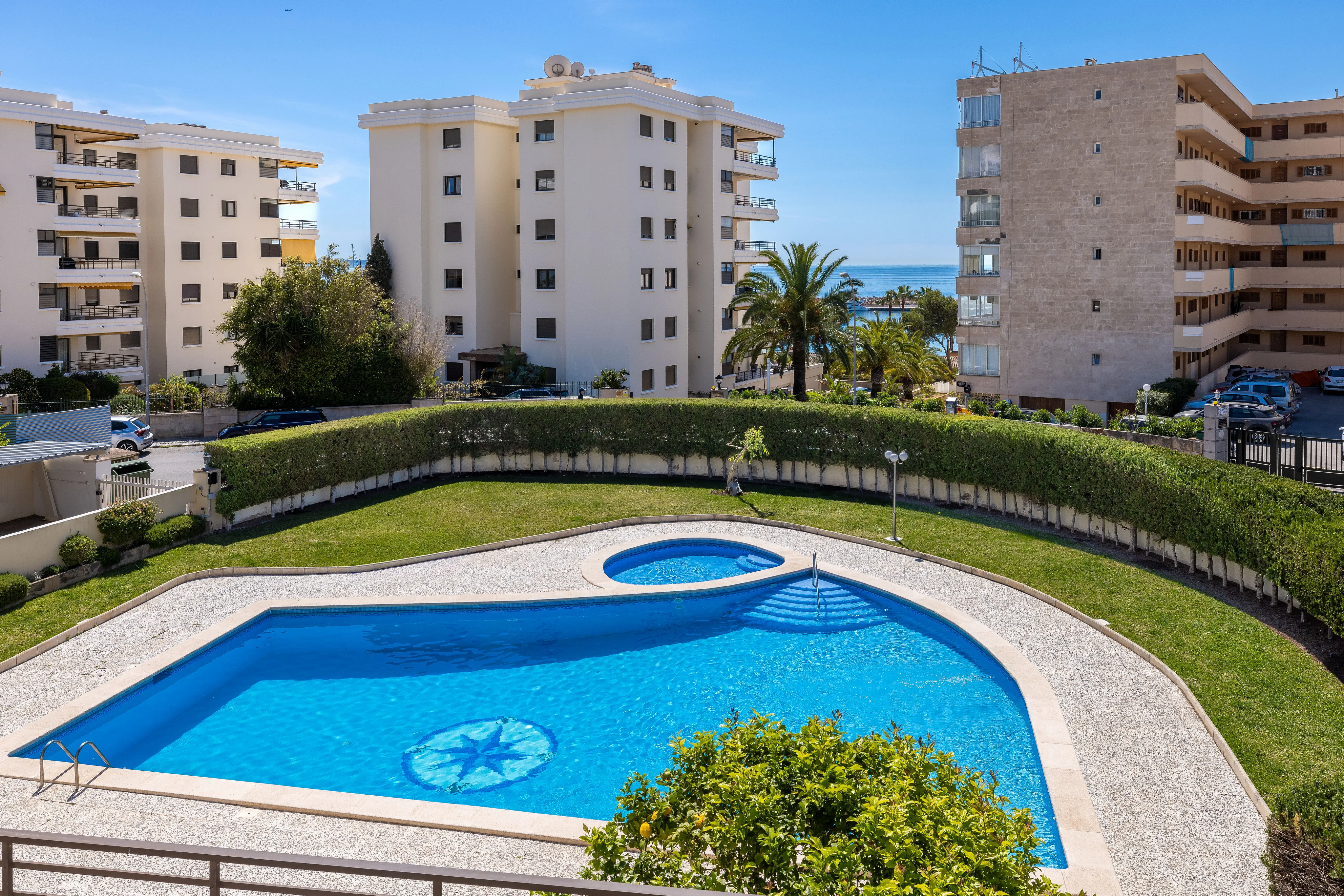 Lejlighed i gåafstand til havnen og strandene-17