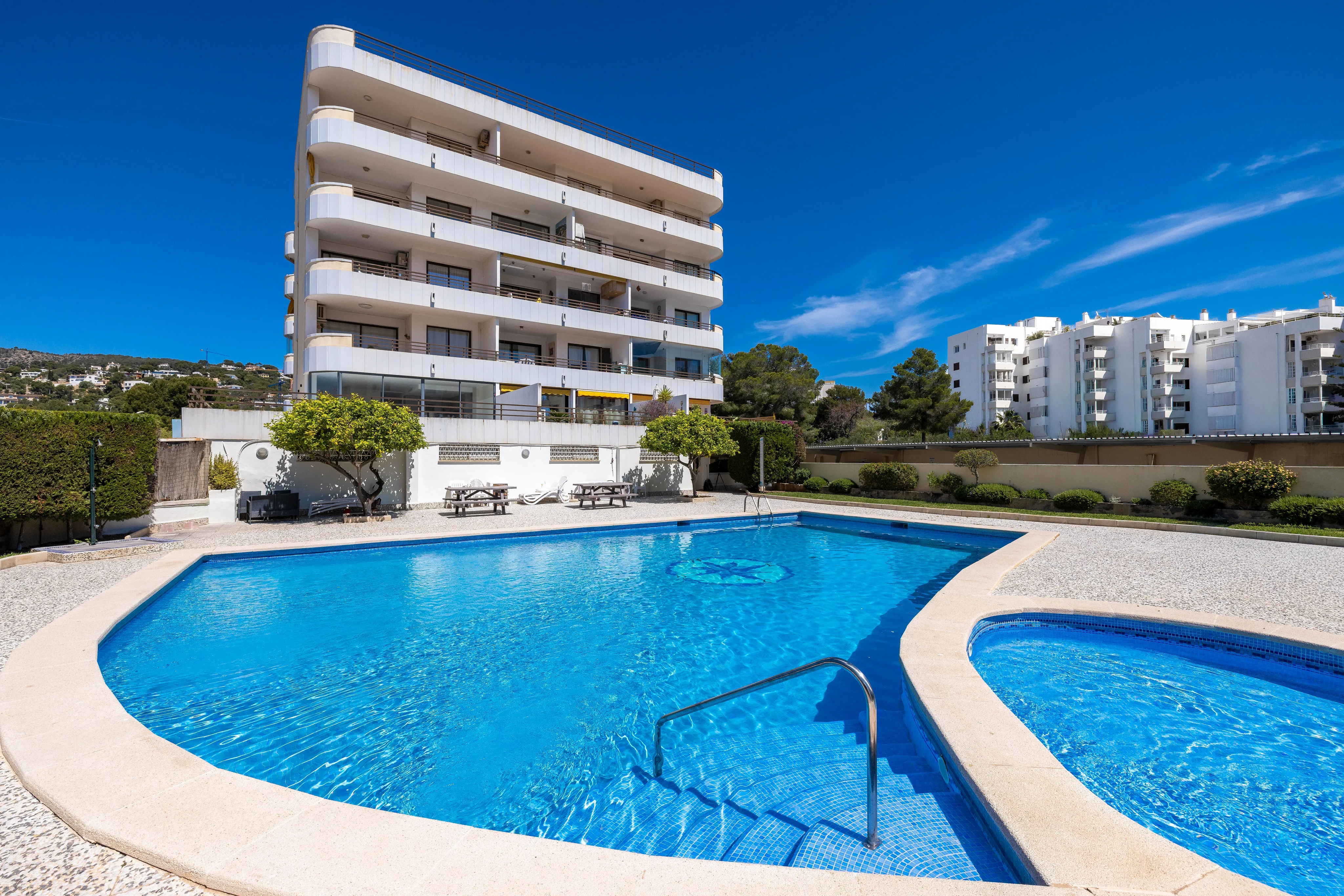 Lejlighed i gåafstand til havnen og strandene-16