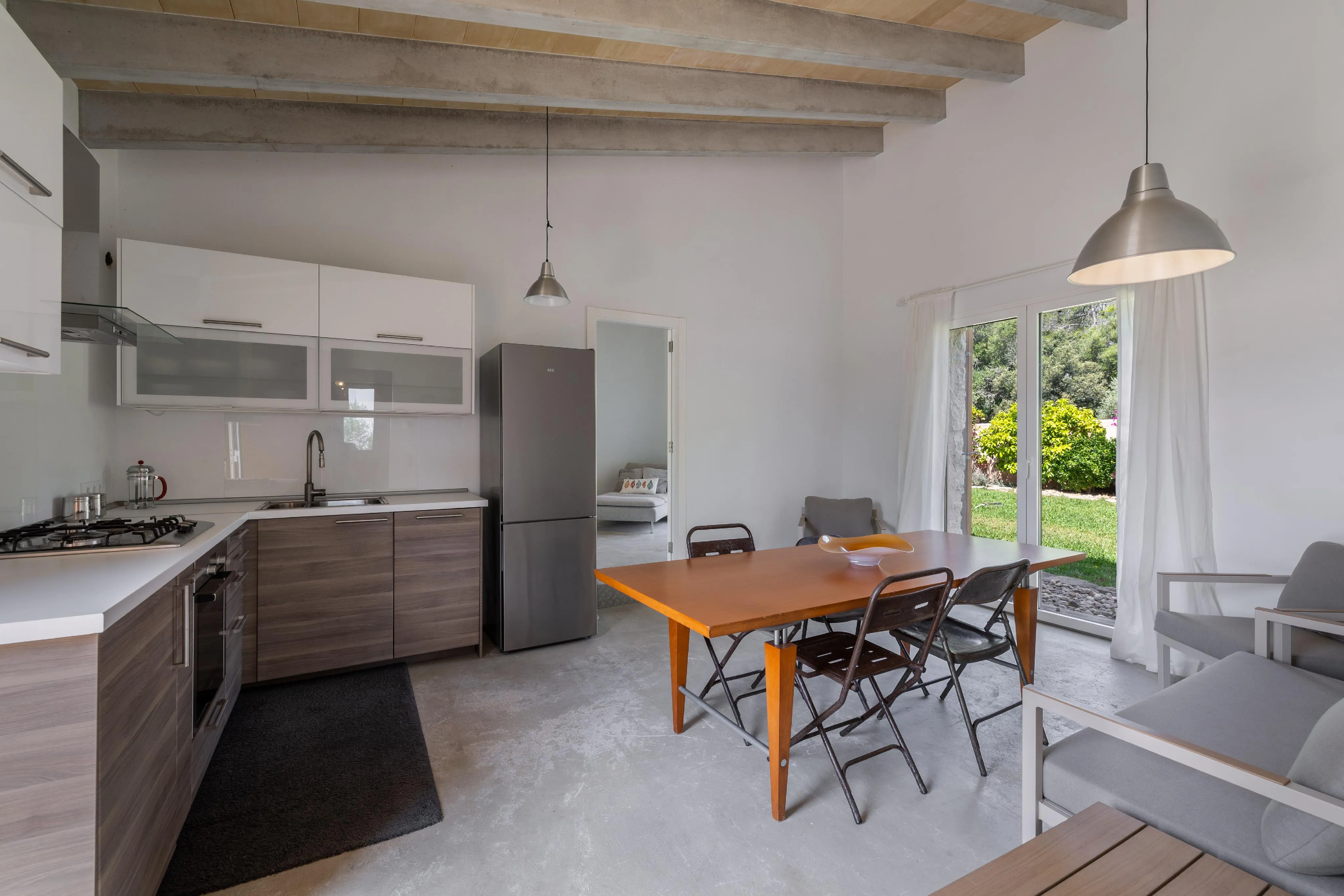 Charmante natuurstenen finca met adembenemend uitzicht-5