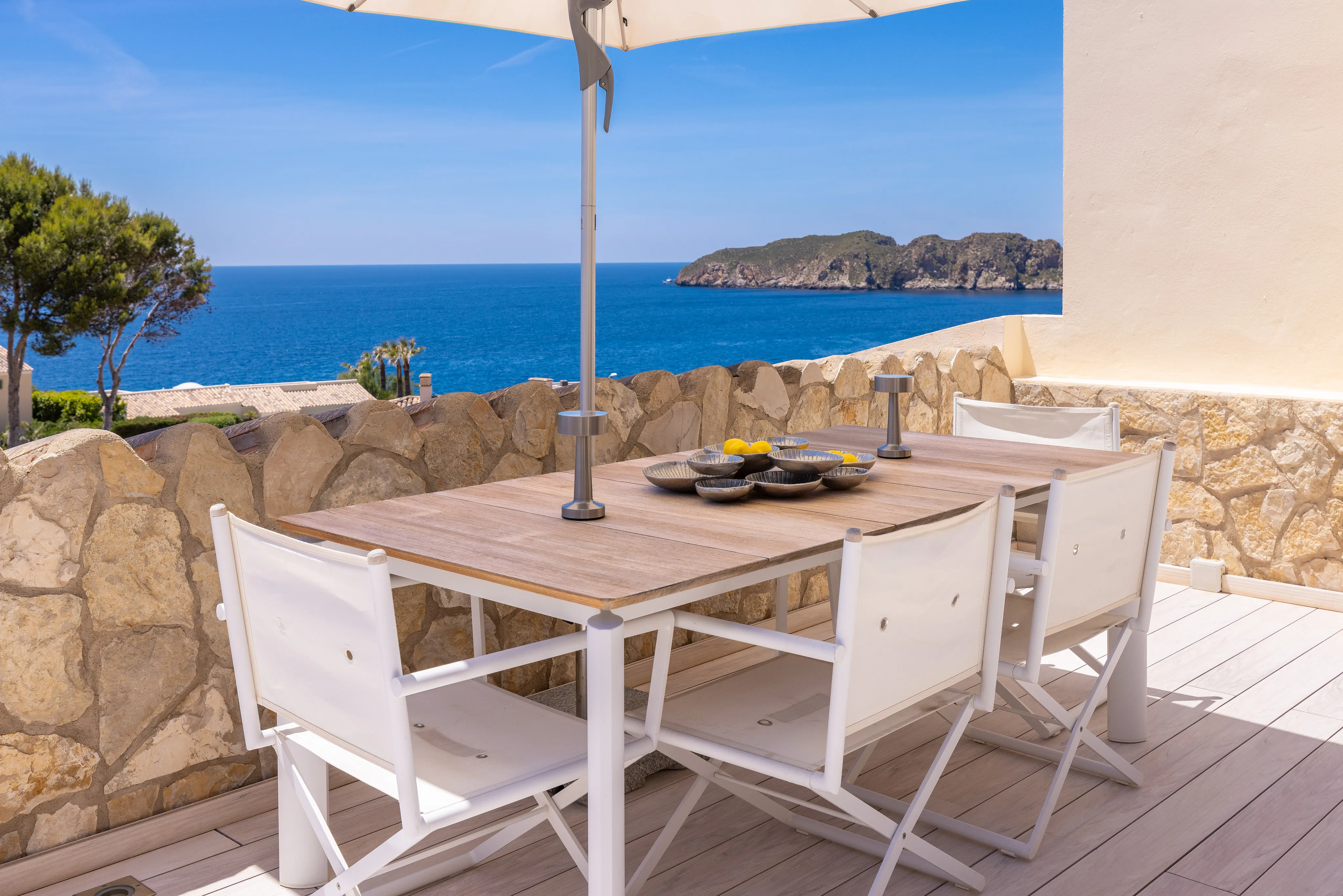 Penthouse med panoramaudsigt direkte ved havet i Nova Santa Ponsa-3
