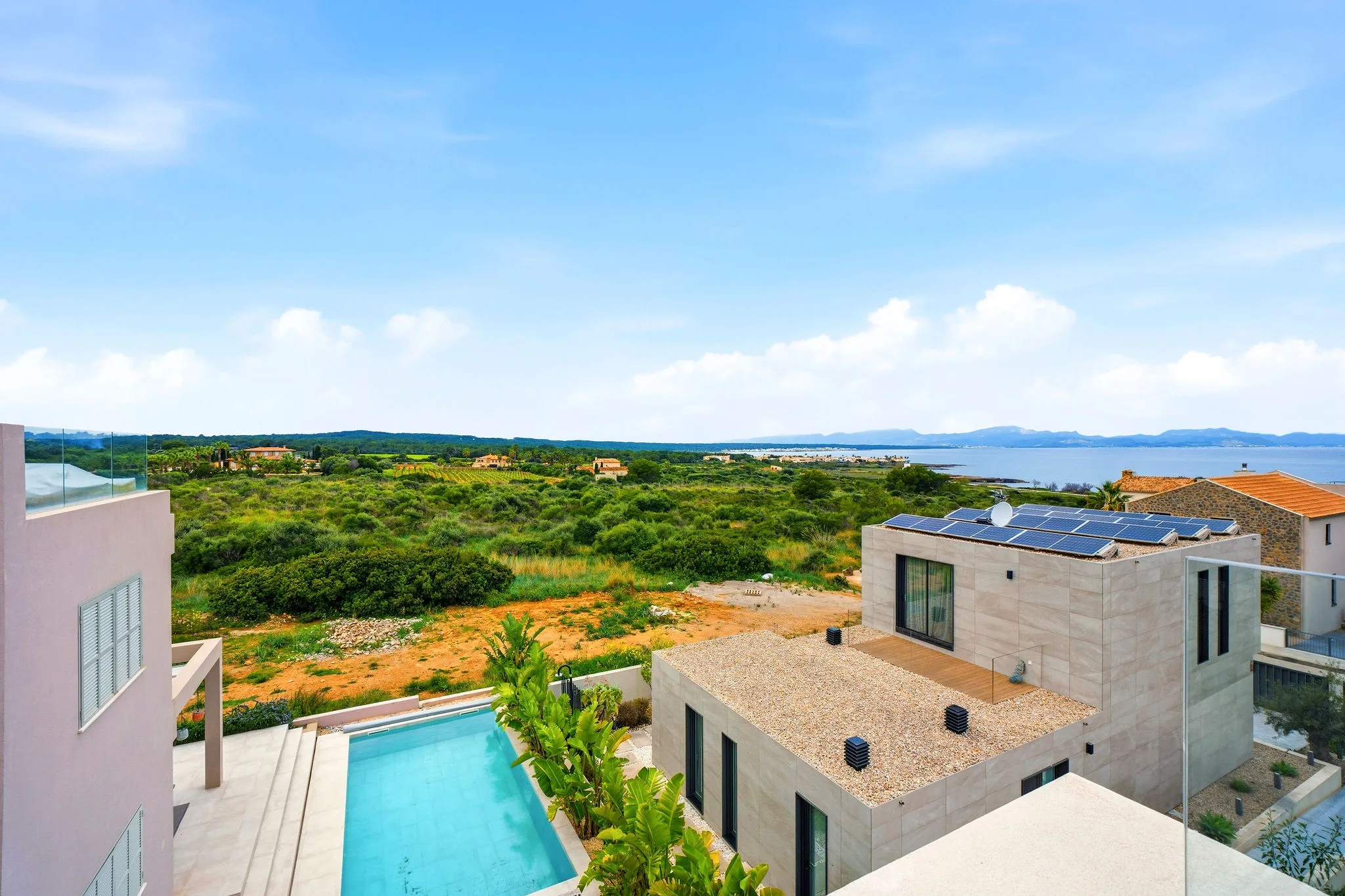 Exclusiva villa de nueva construcción en Colònia de Sant Pere: sueño mediterráneo con piscina y vistas al mar-15