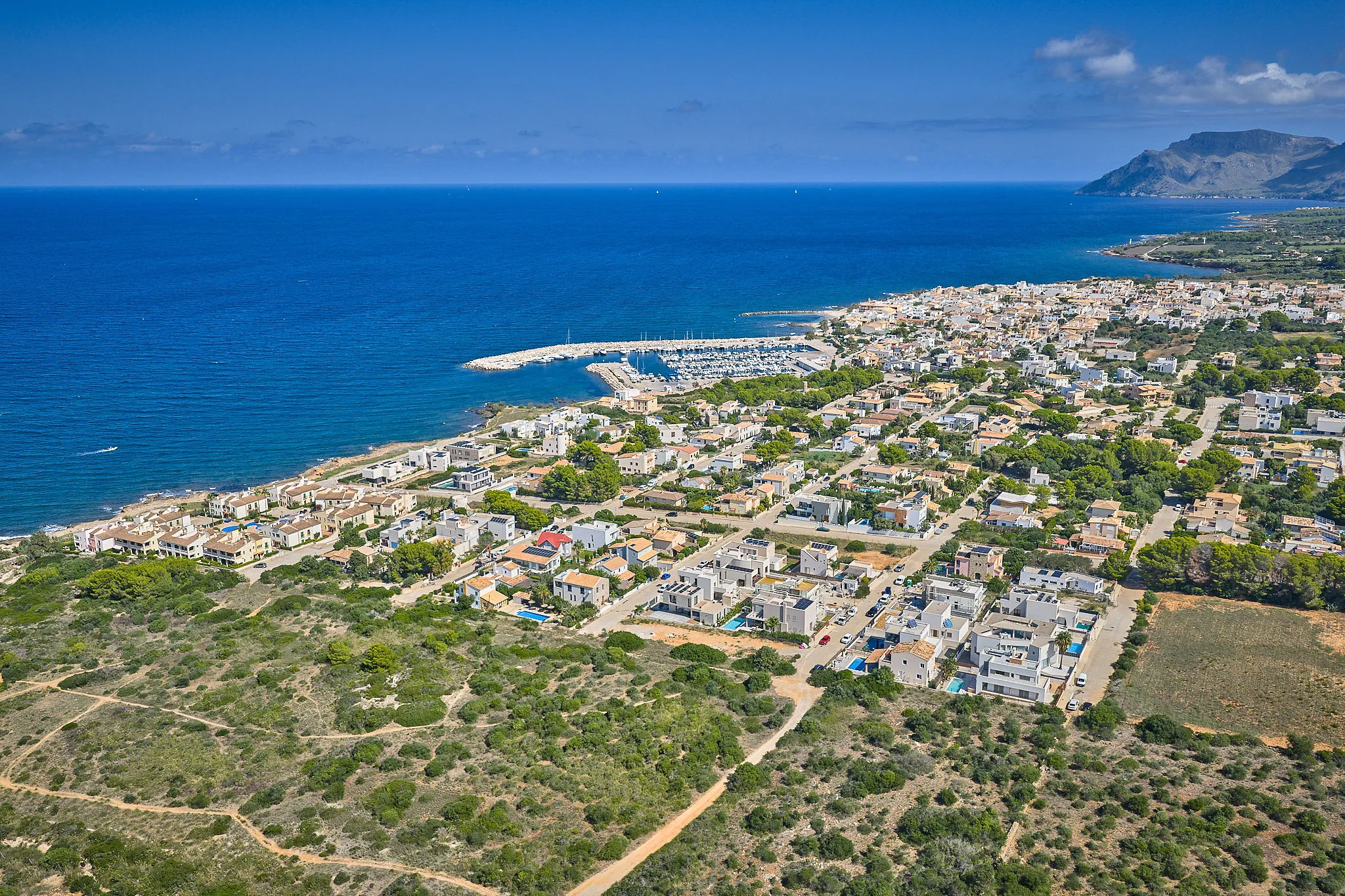 Exclusiva villa de nueva construcción en Colònia de Sant Pere: sueño mediterráneo con piscina y vistas al mar-18