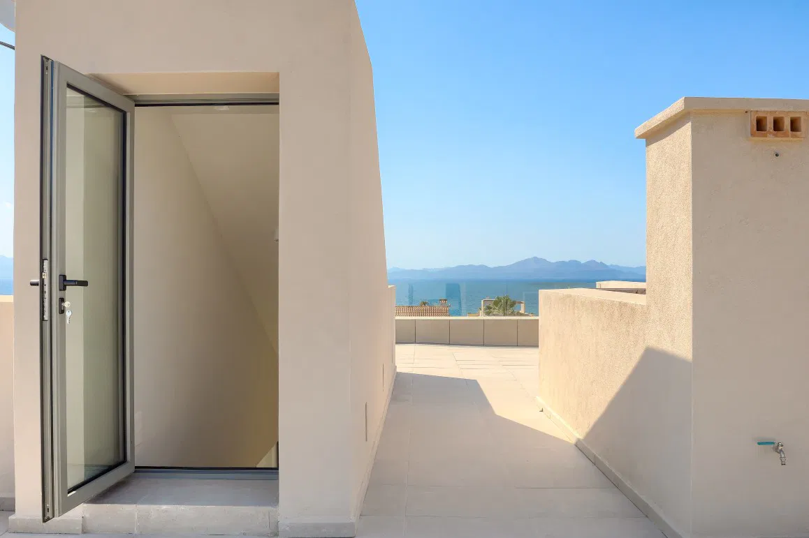 Vila exclusiva de nova construcció a Colònia de Sant Pere: un somni mediterrani amb piscina i vistes al mar.-3