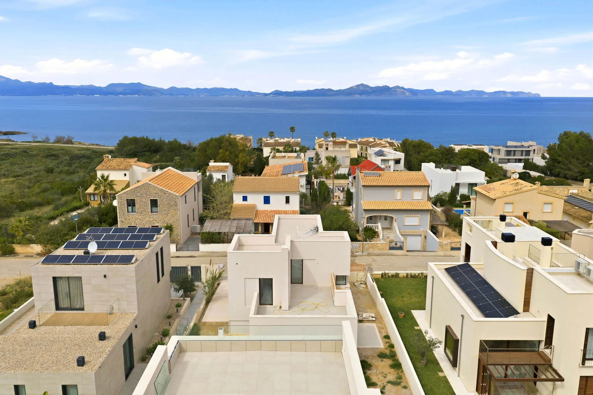 Exclusiva villa de nueva construcción en Colònia de Sant Pere: sueño mediterráneo con piscina y vistas al mar-16