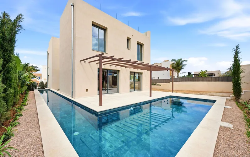 Villa exclusive de nouvelle construction à Colònia de Sant Pere - rêve méditerranéen avec piscine et vue sur la mer