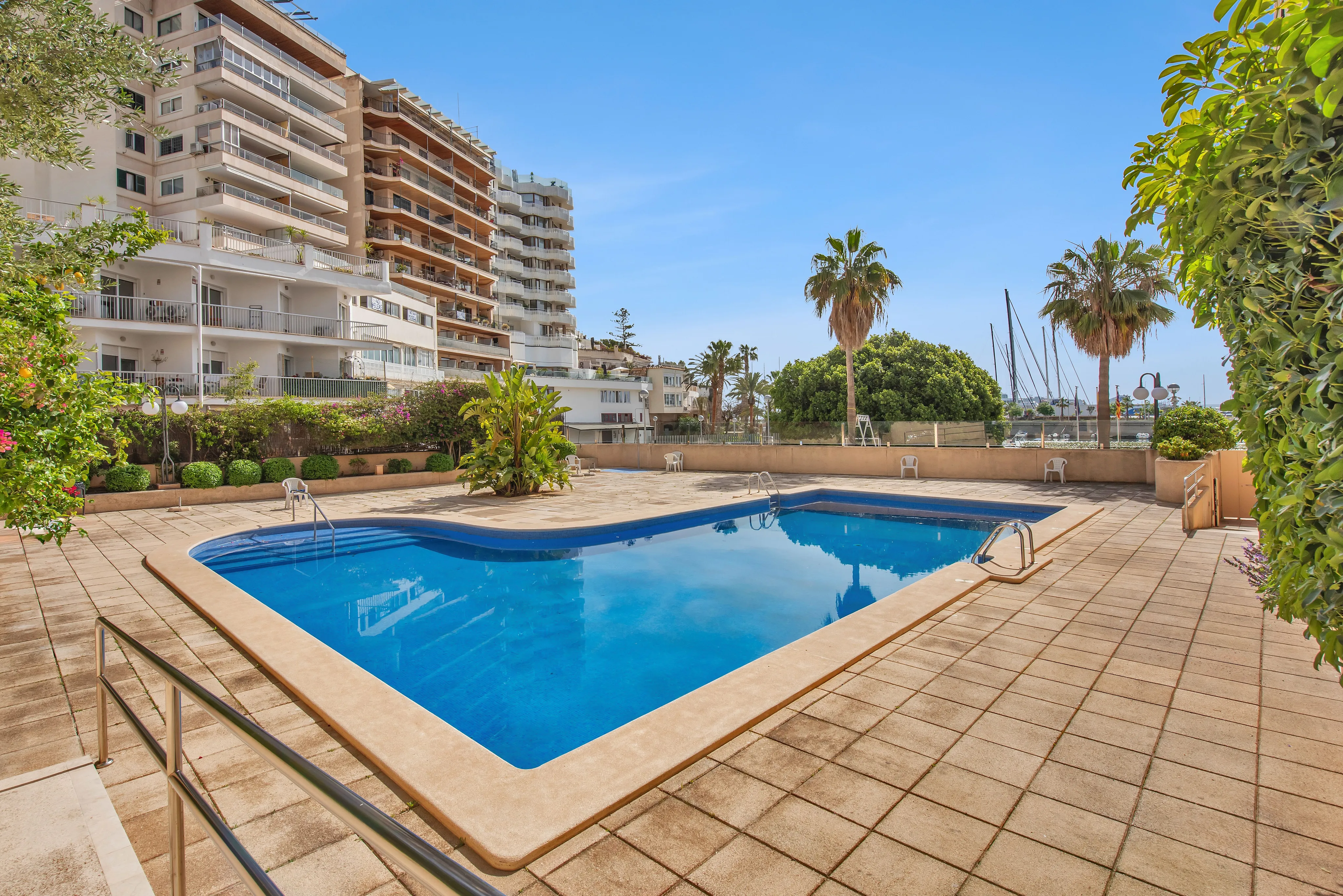 Appartement lumineux directement sur la promenade-15