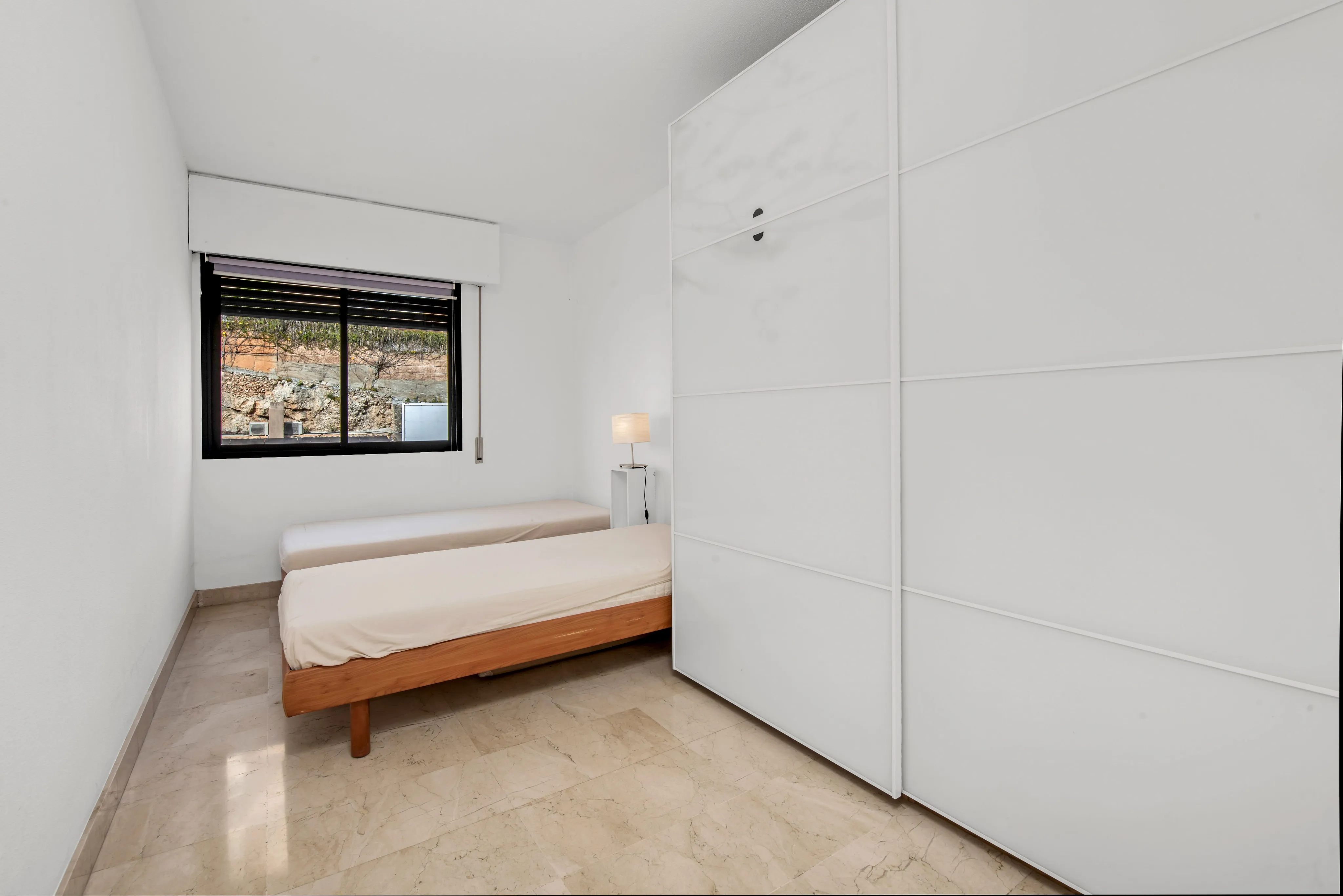 Appartement lumineux directement sur la promenade-12