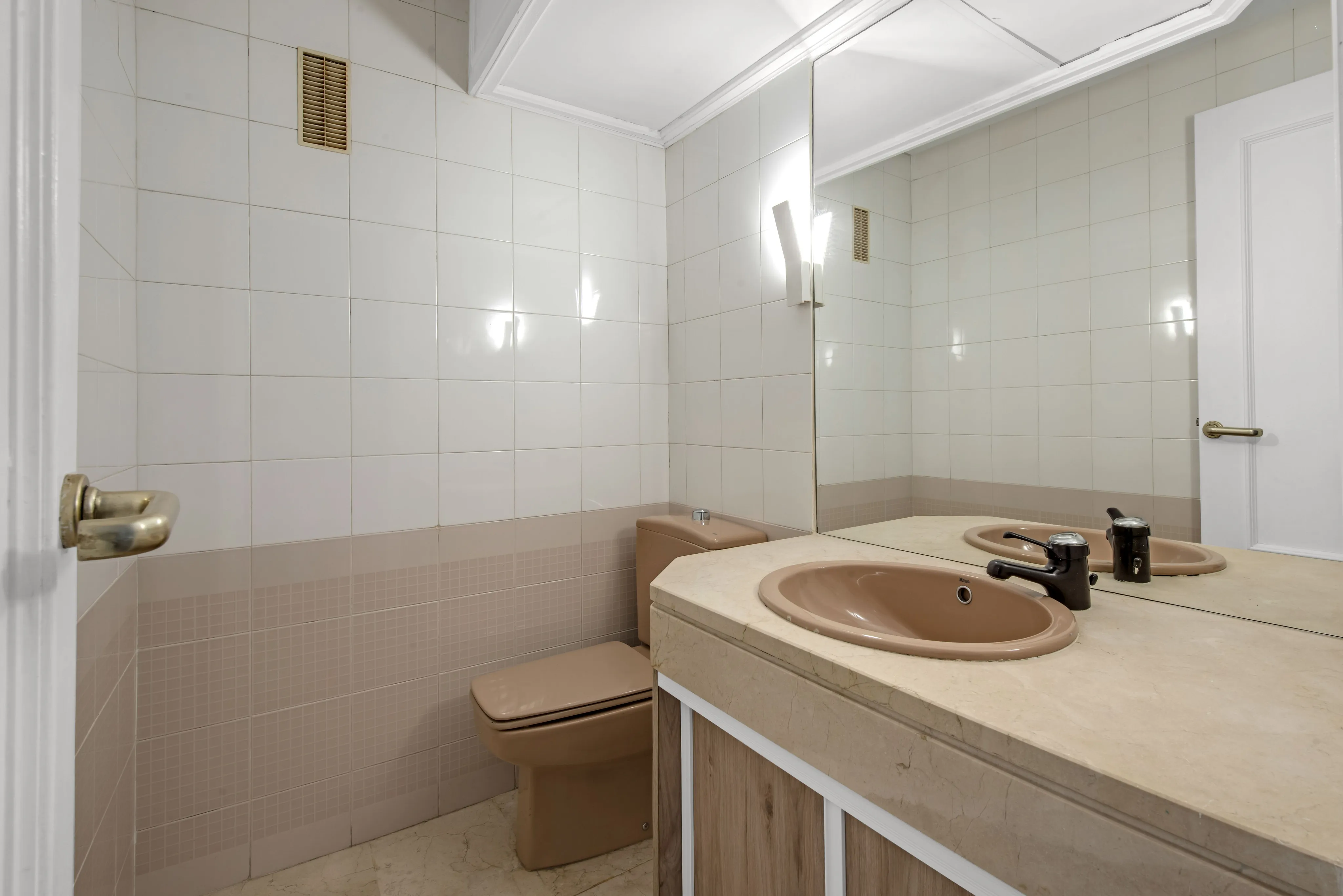 Appartement lumineux directement sur la promenade-13