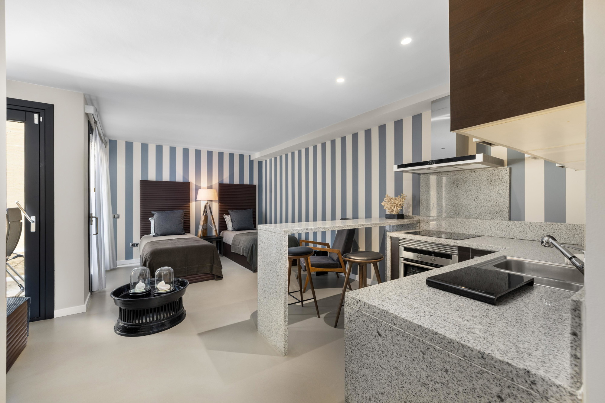 "La Cima", una vila moderna amb vistes al port-24