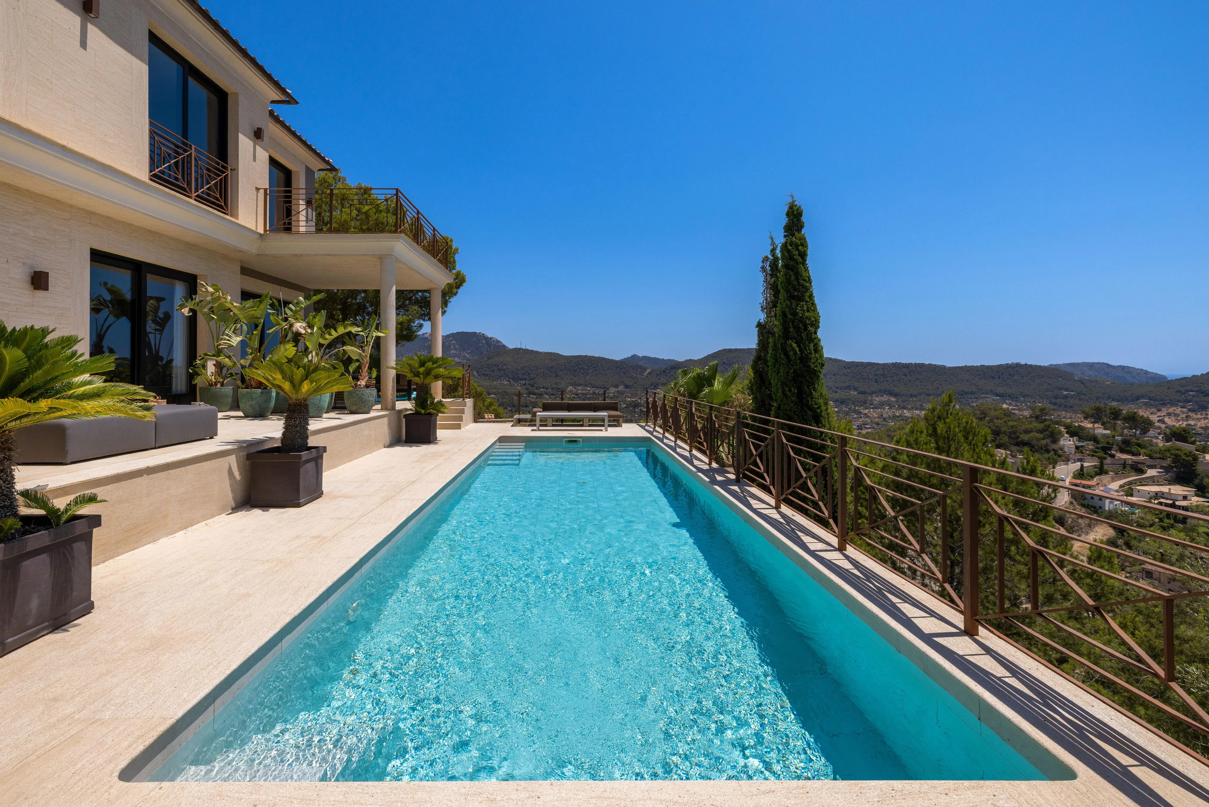 "La Cima" moderne villa med udsigt over havnen-15