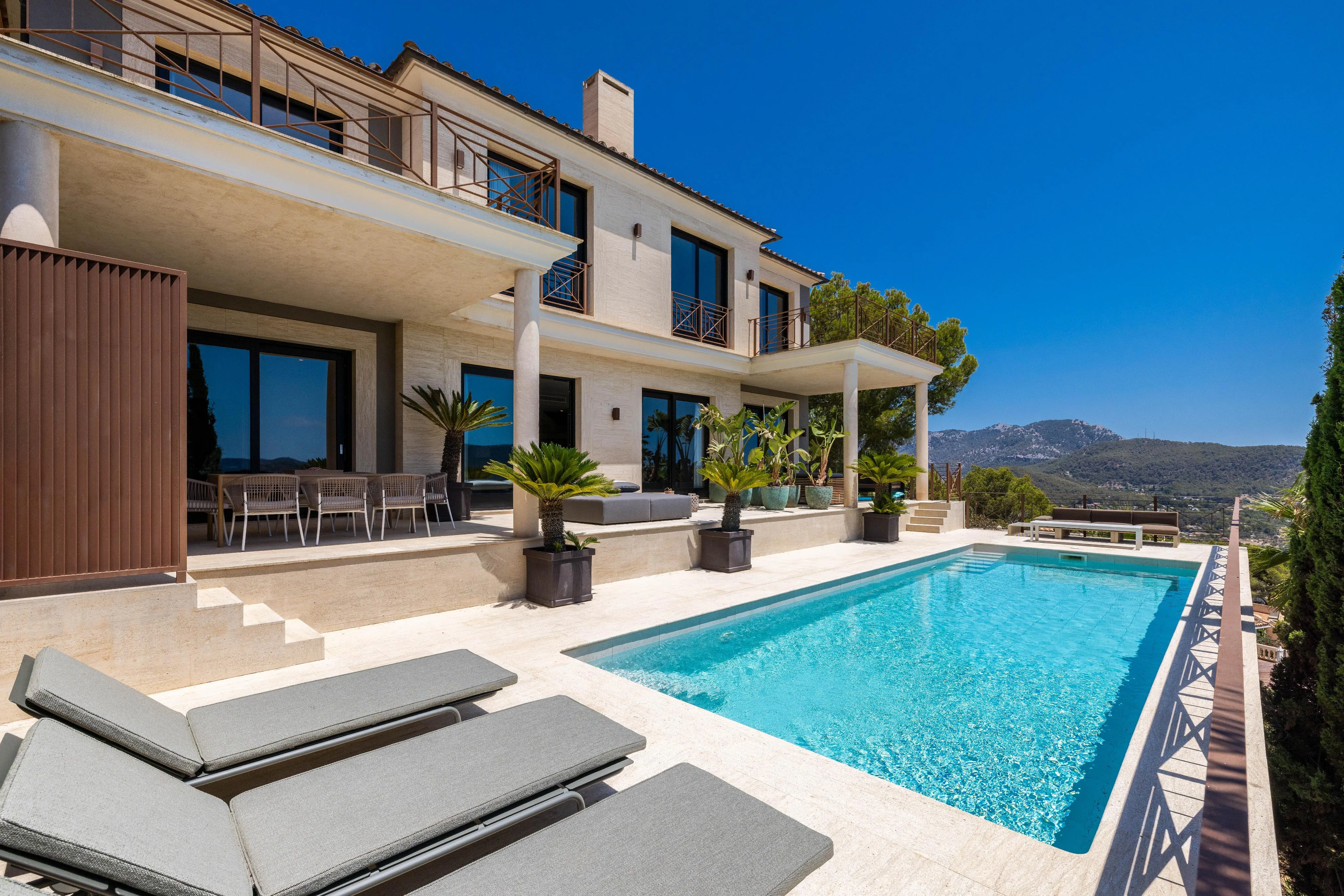 "La Cima" moderne villa med udsigt over havnen-3