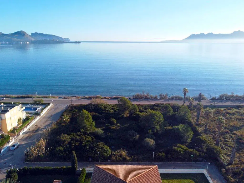 Exclusive residential penthouse project on the seafront-4