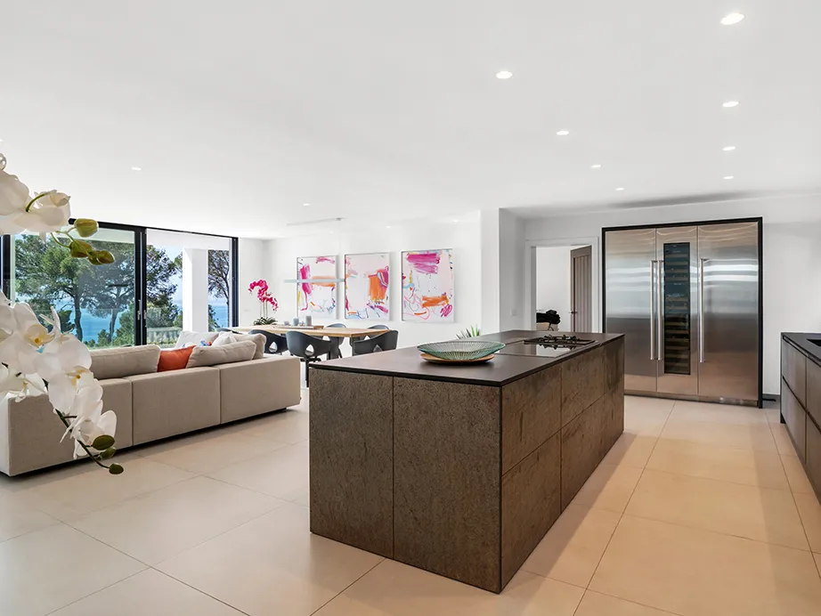 Villa vivace con vista sul mare-7