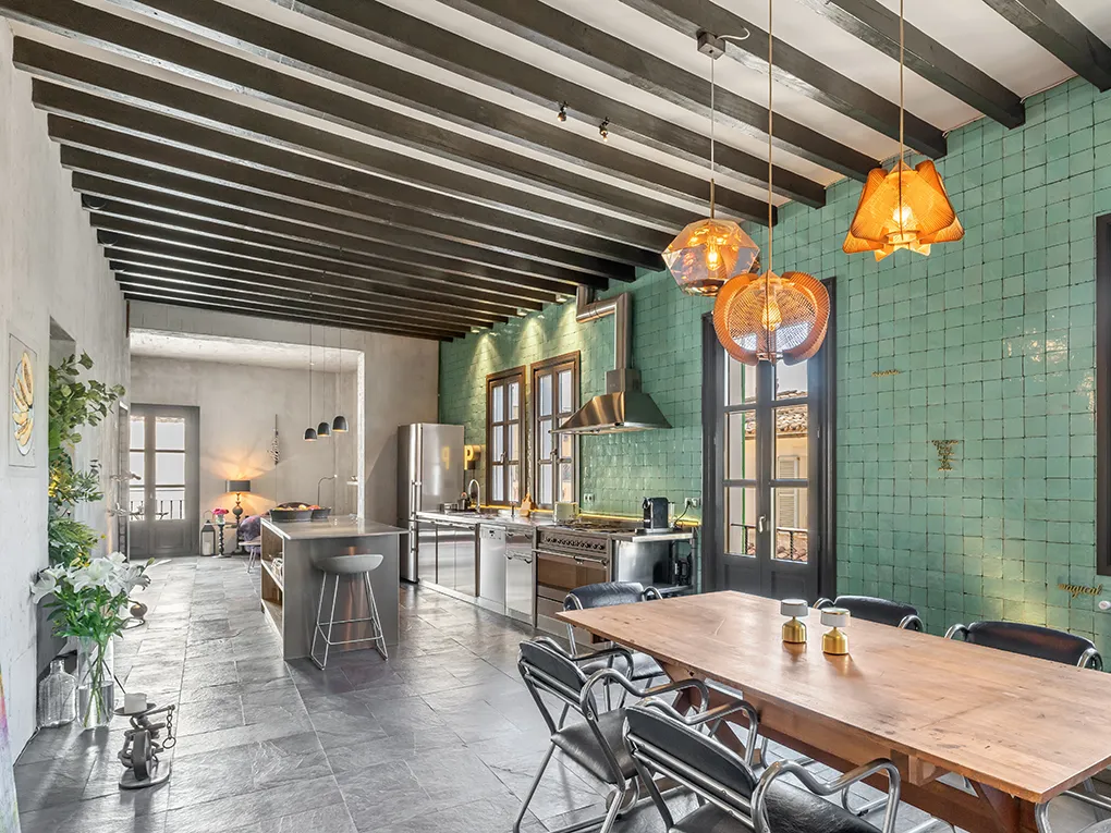 Magnificent designer penthouse in the Old Town New York style-1