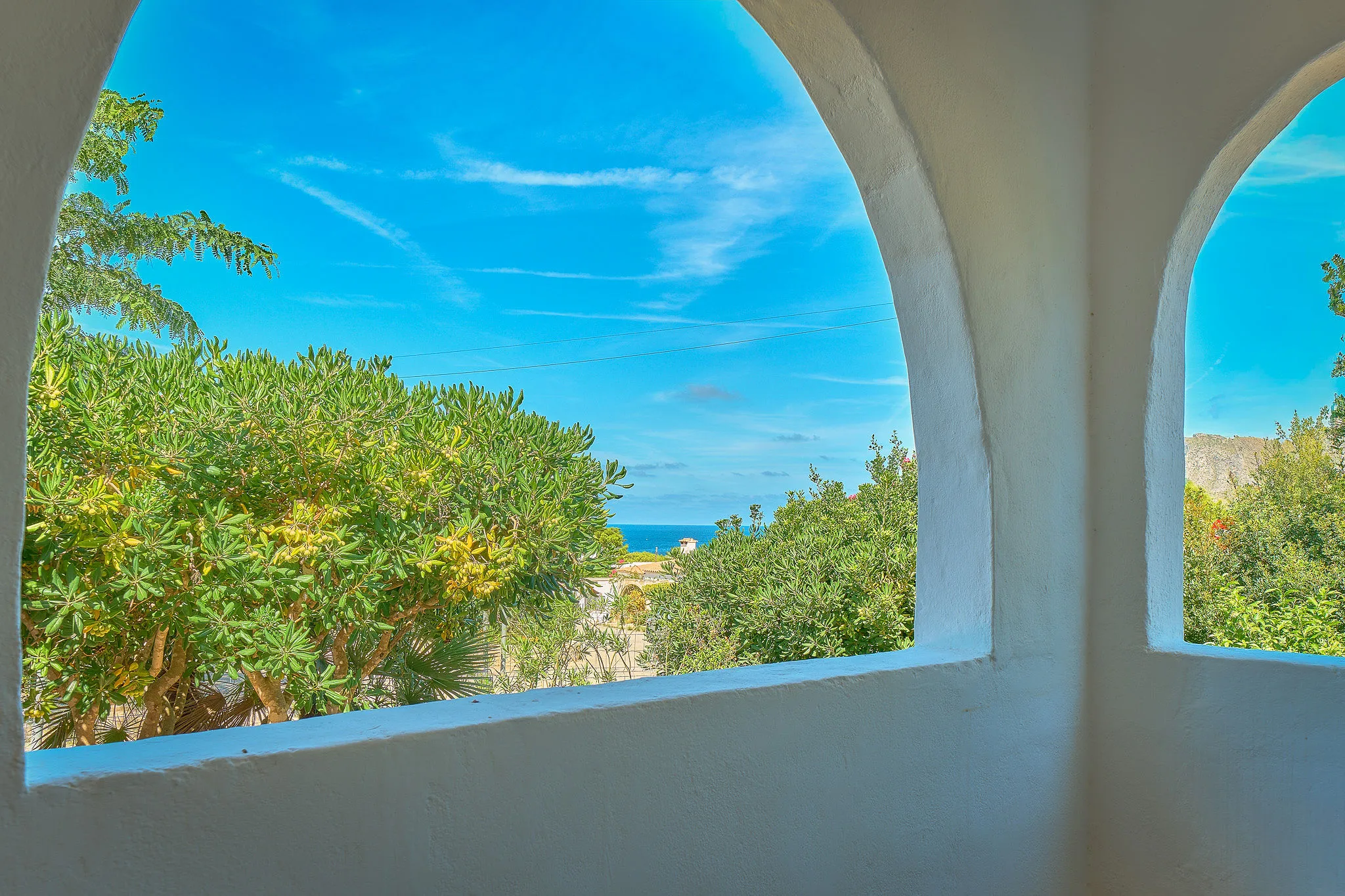 Rareza: Lujosa cabaña restaurada con vista al mar en Betlem-16