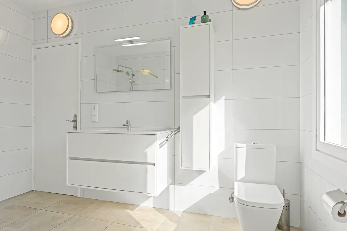 Exclusieve villa op loopafstand van de baai-11