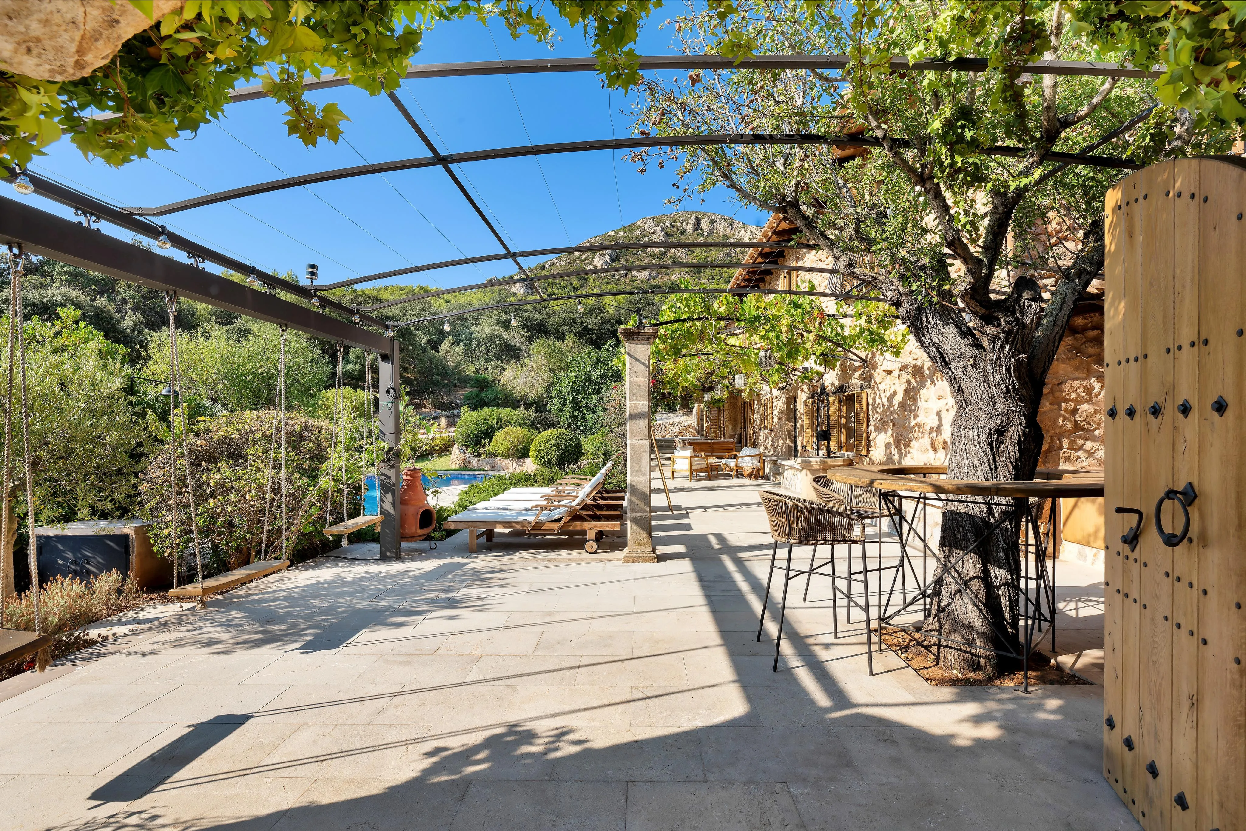 Autentisk mallorcinsk, stilfuldt moderniseret - et refugium med sjæl-7