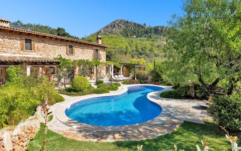 Authentically Mallorcan, stylishly modernized – a retreat with soul