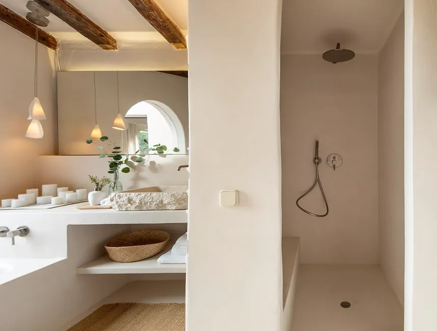 Очаровательная финка у моря с бассейном и видом на закат-15