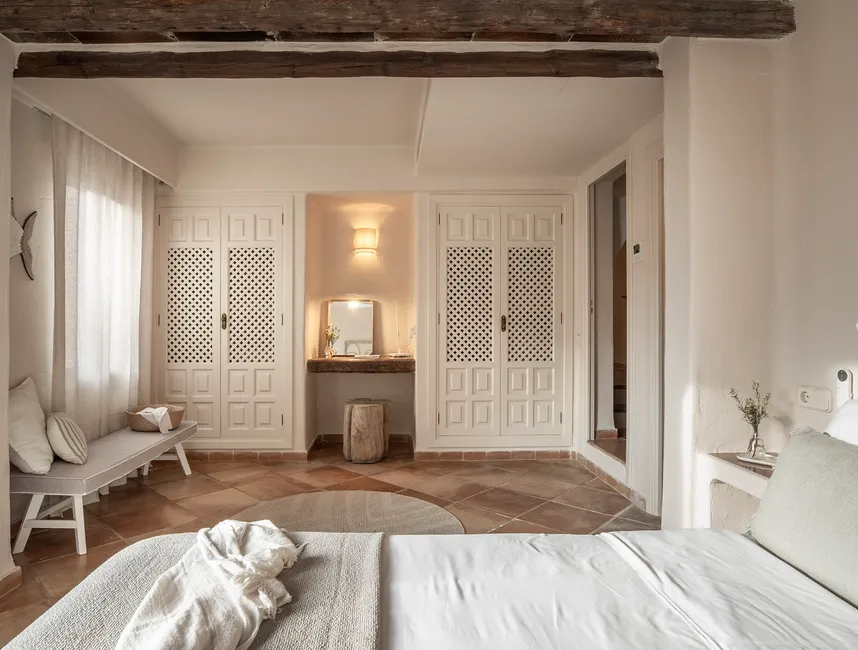 Charmig finca vid havet med pool och utsikt över solnedgången-13