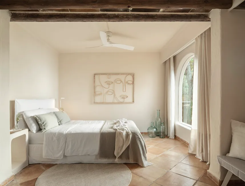 Charmig finca vid havet med pool och utsikt över solnedgången-11