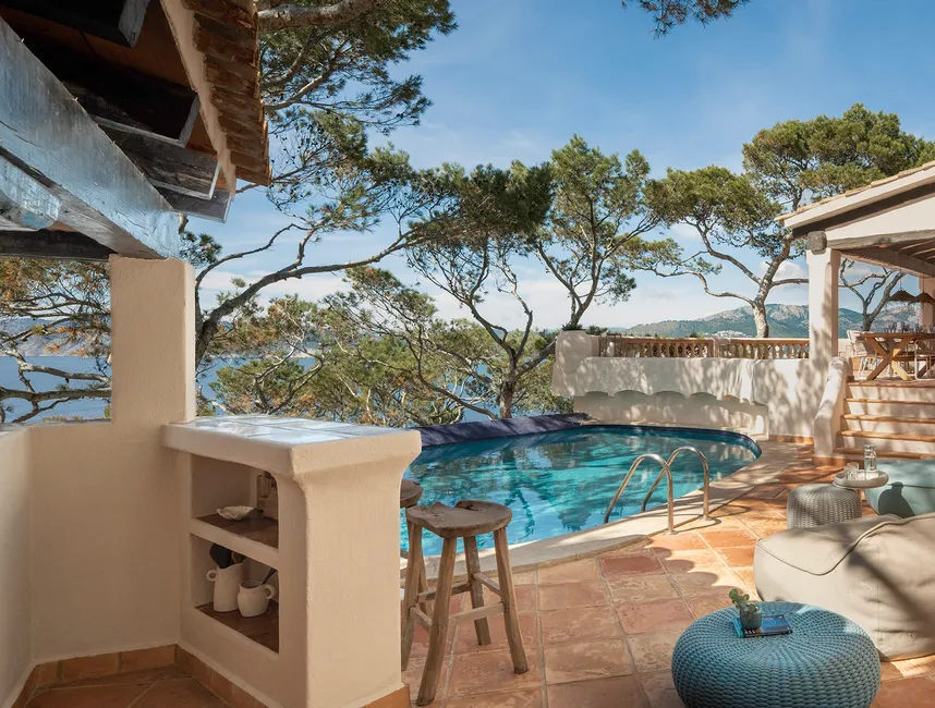 Charmig finca vid havet med pool och utsikt över solnedgången-18