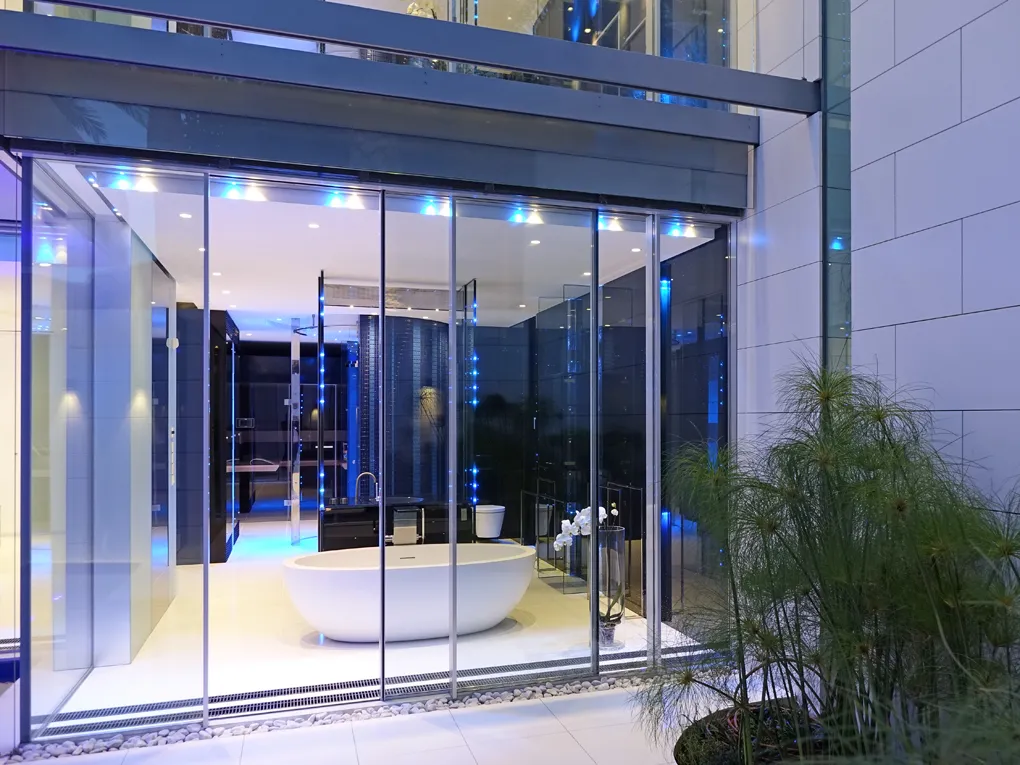 Unik villa med fantastisk beliggenhed i første linje-9