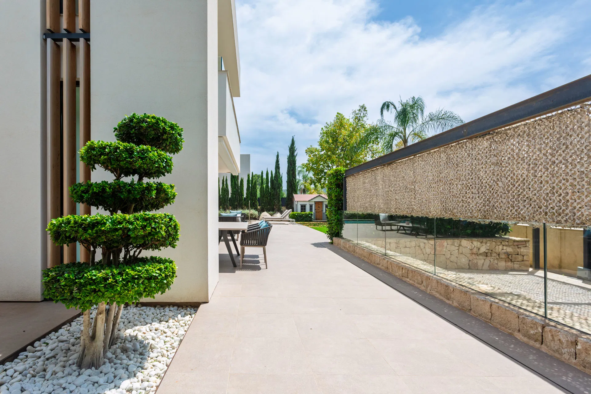 Elegante Designervilla mit Garten in ruhiger Lage in Son Vida-22