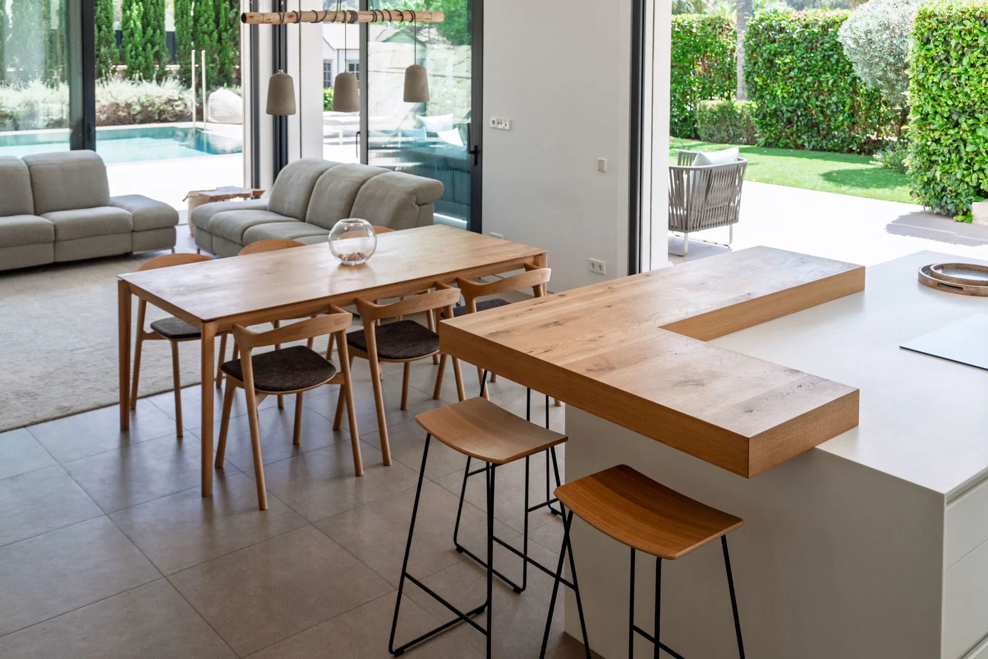 Elegante Designervilla mit Garten in ruhiger Lage in Son Vida-7