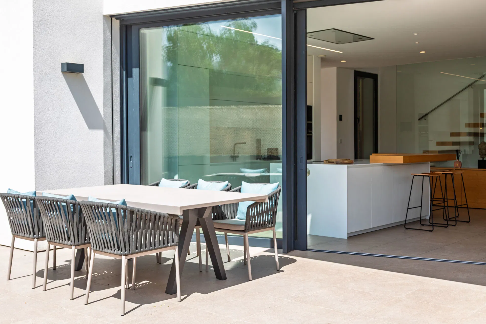 Elegante Designervilla mit Garten in ruhiger Lage in Son Vida-10