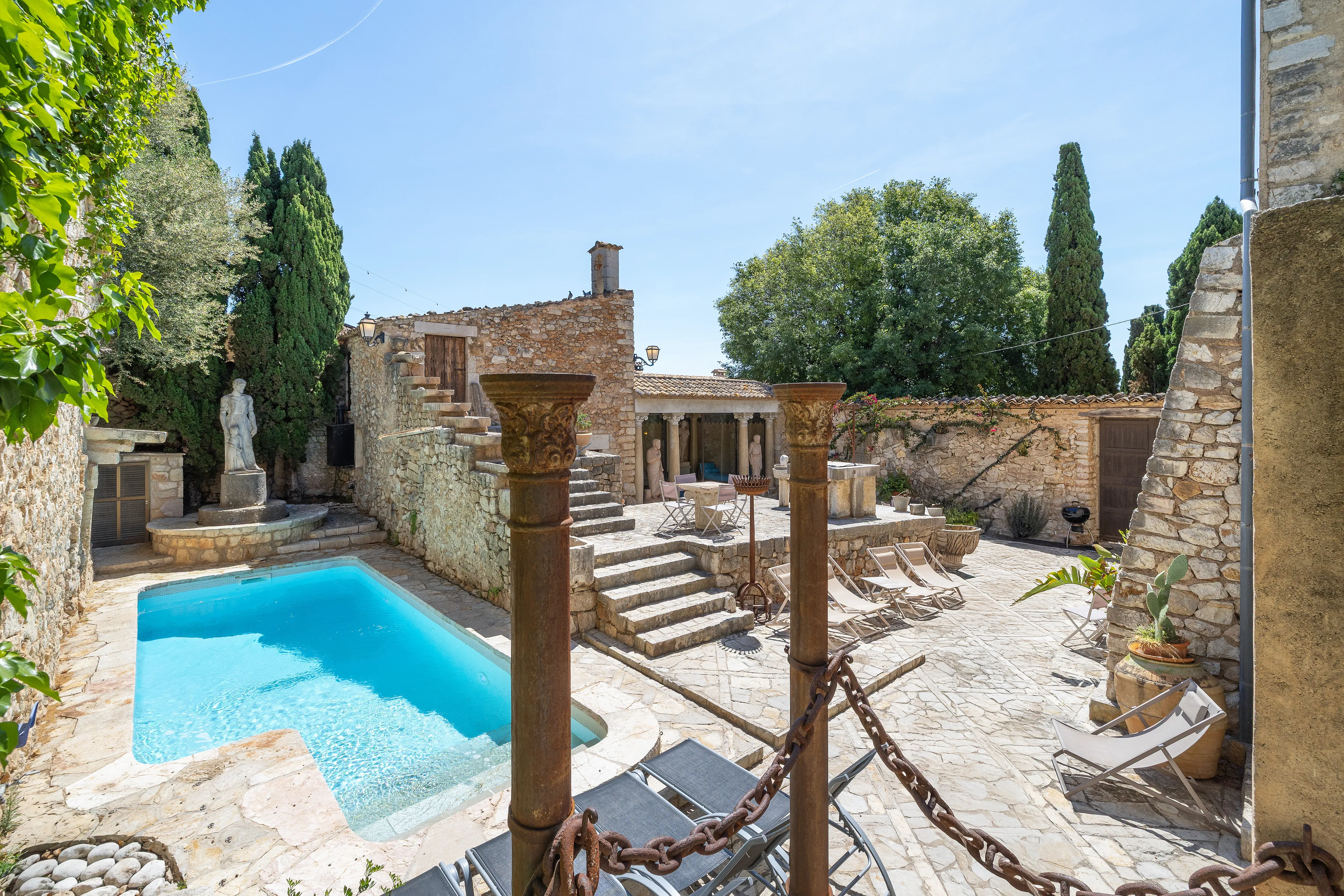 Manor house with license for holiday rentals-2