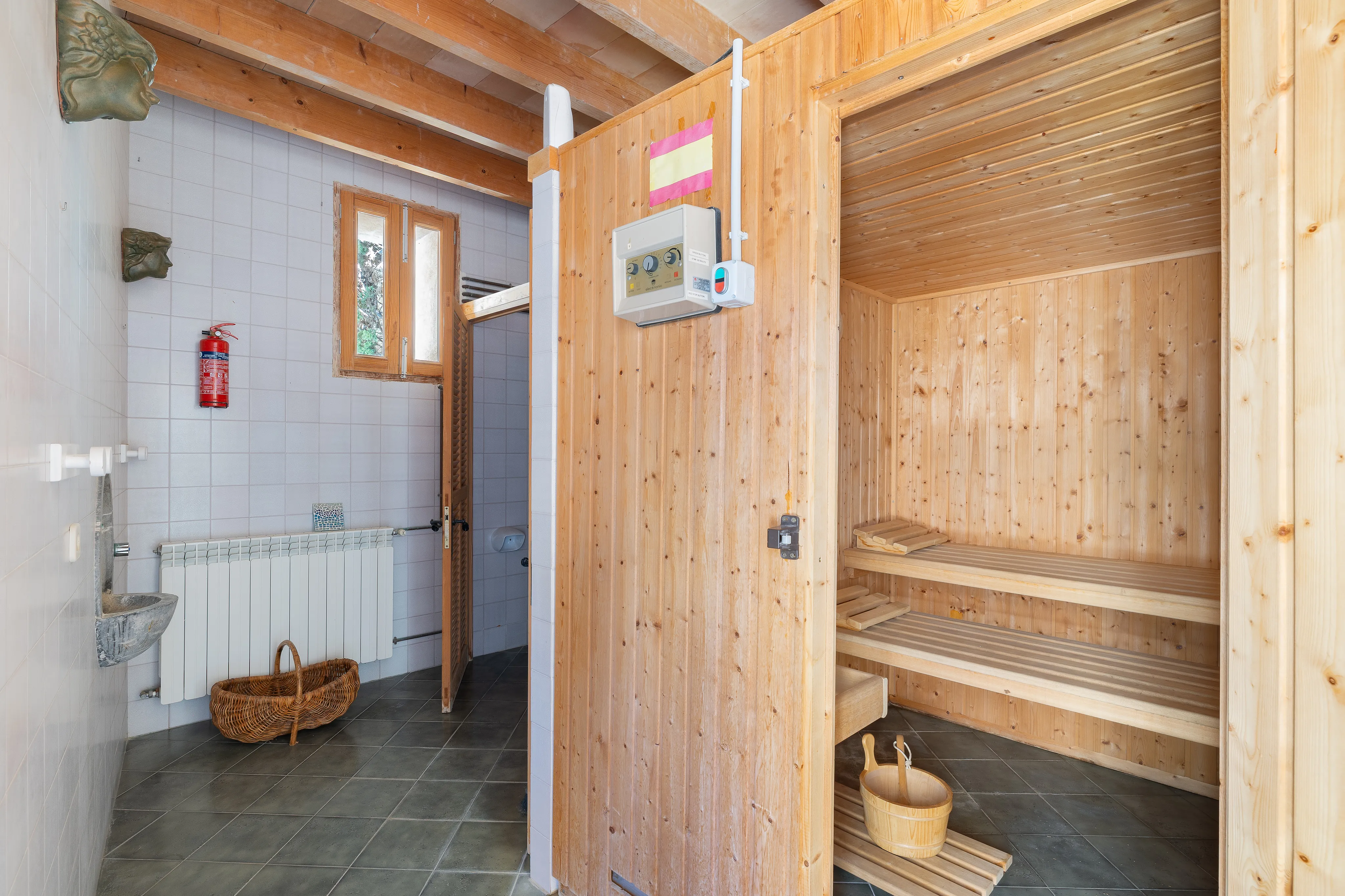 Manor house with license for holiday rentals-27