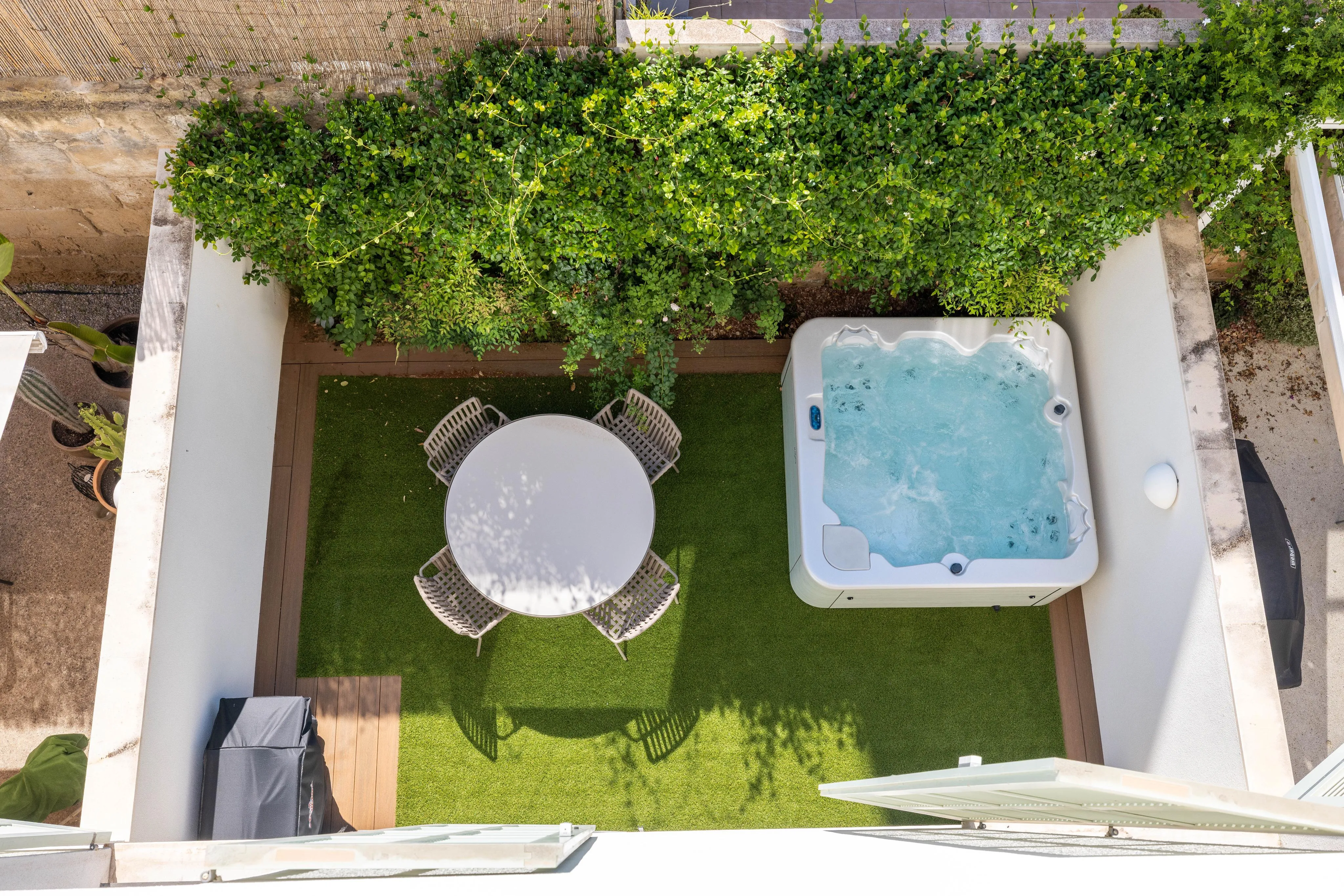 Stijlvol herenhuis met ruime patio en dakterras-12