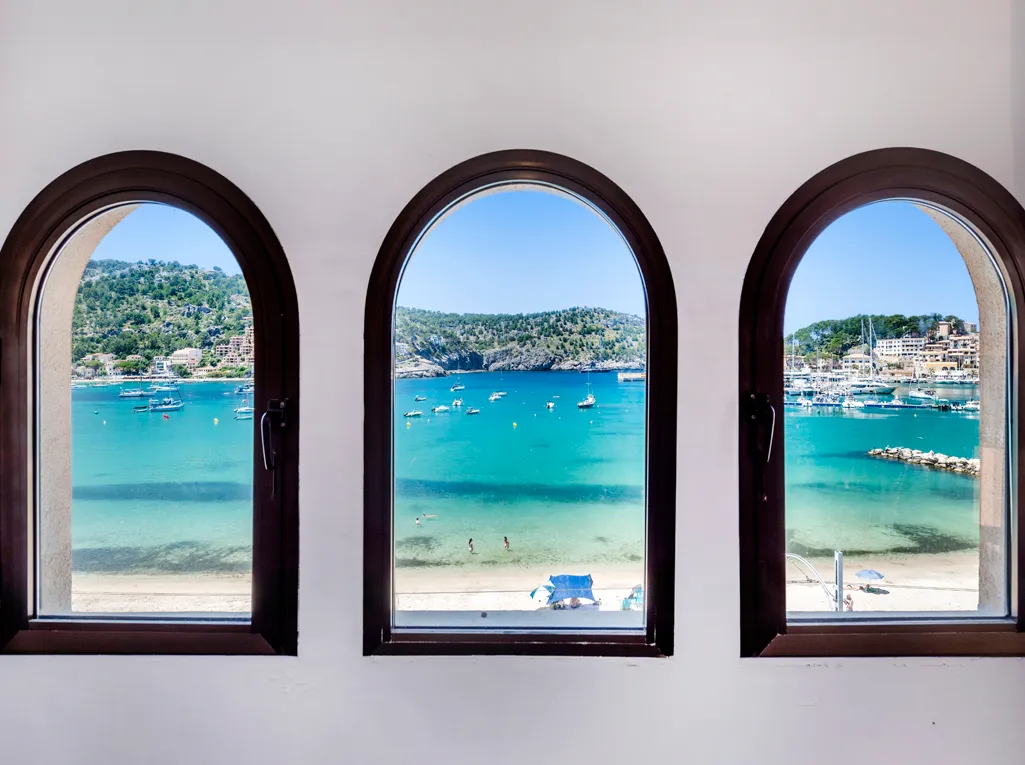 Propiedad de inversión en primera línea de mar en Puerto de Sóller-12