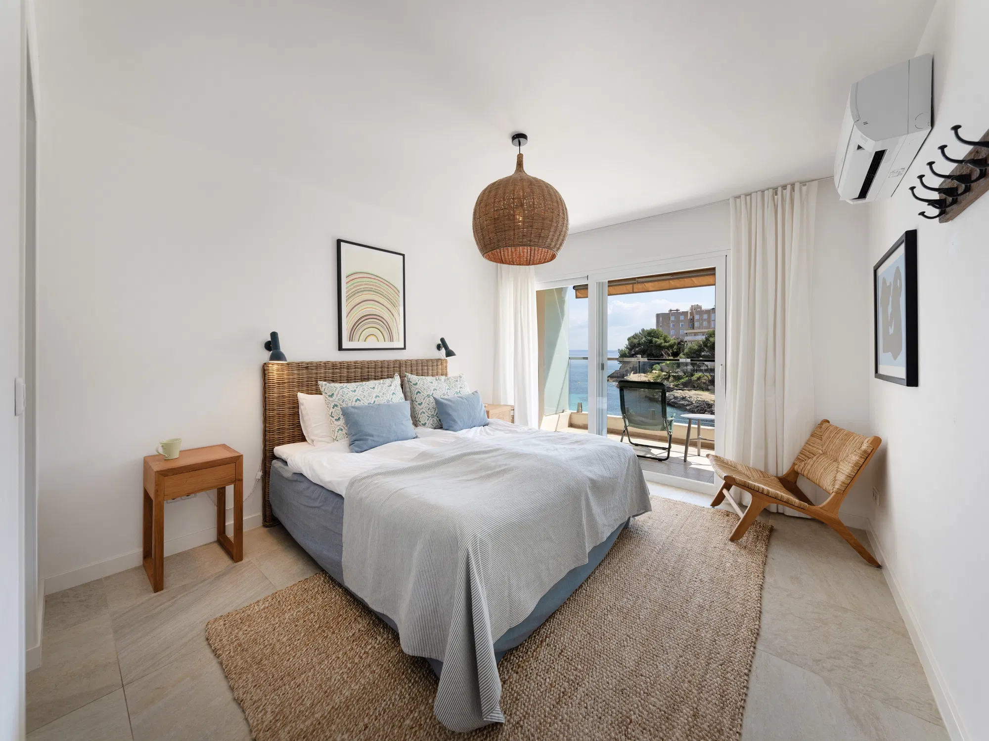 Fantastisk lejlighed i frontlinjen i Cala Vinyes-5