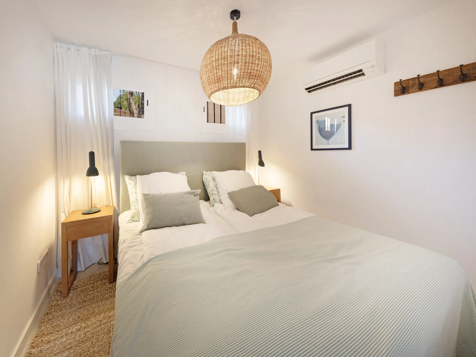 Fantastisk lejlighed i frontlinjen i Cala Vinyes-11