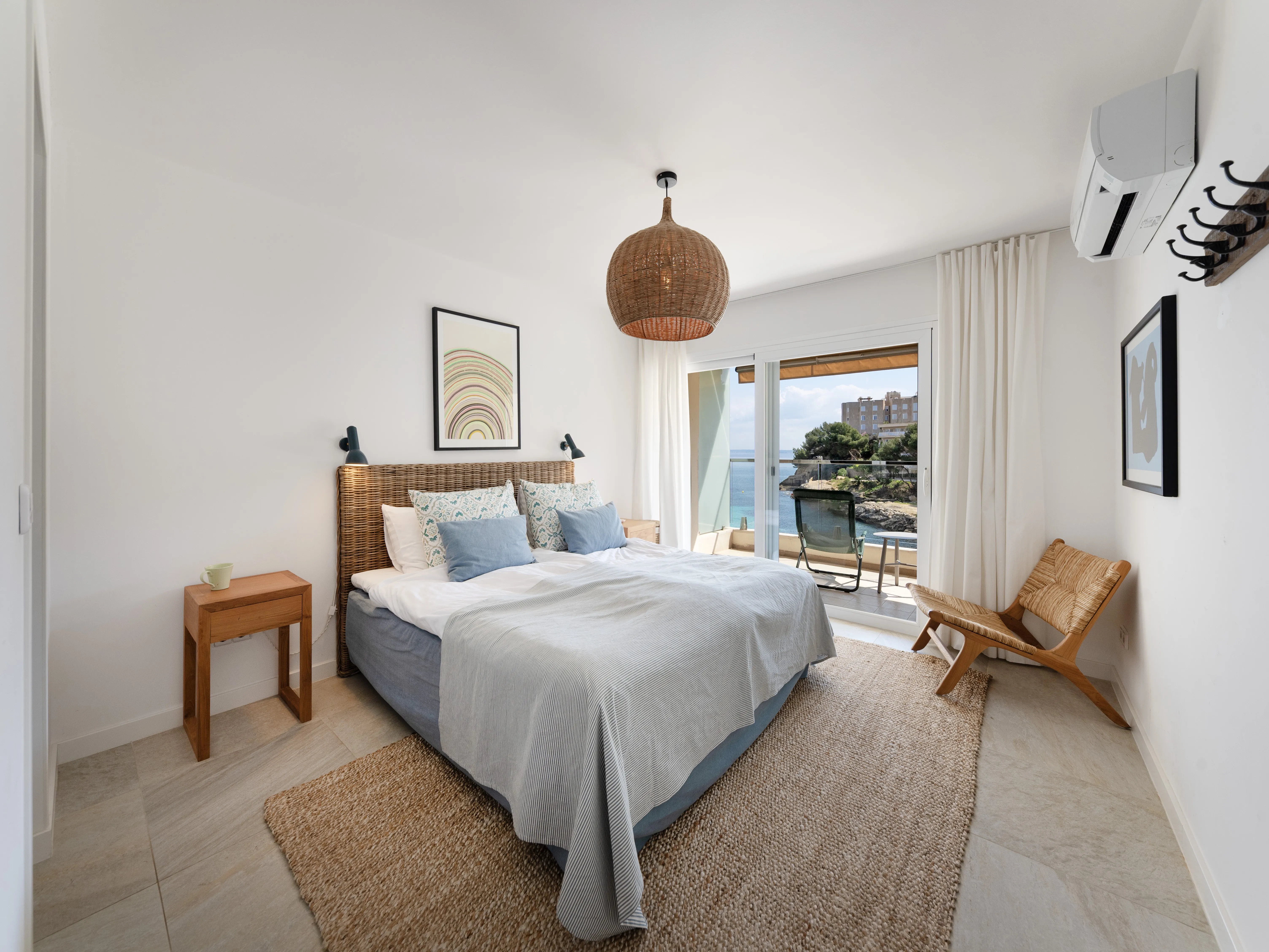 Fantastisk lejlighed i frontlinjen i Cala Vinyes-5