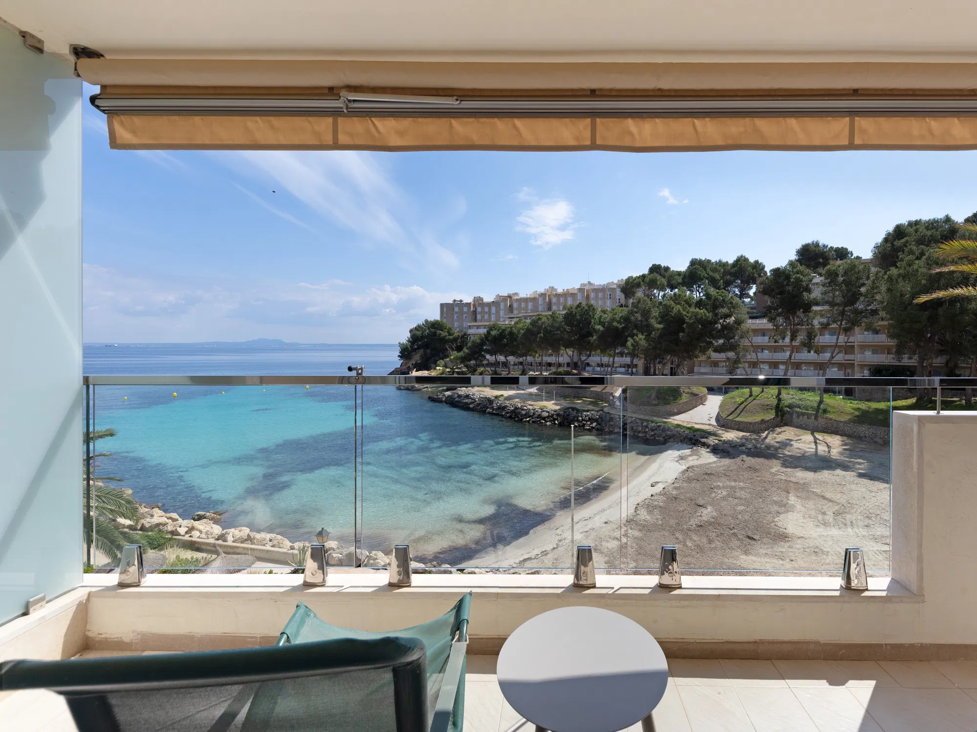 Fantastisk lejlighed i frontlinjen i Cala Vinyes-6