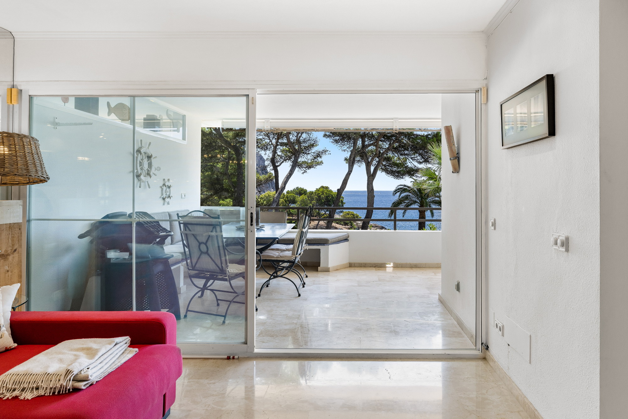 Apartment on the seafront with direct sea access in Port d'Andratx-6