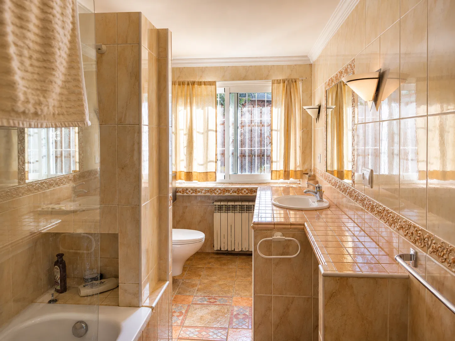 Self-Sufficient Finca Haven with Guest House, Saltwater Pool & Absolute Natural Idyll near Algaida-10