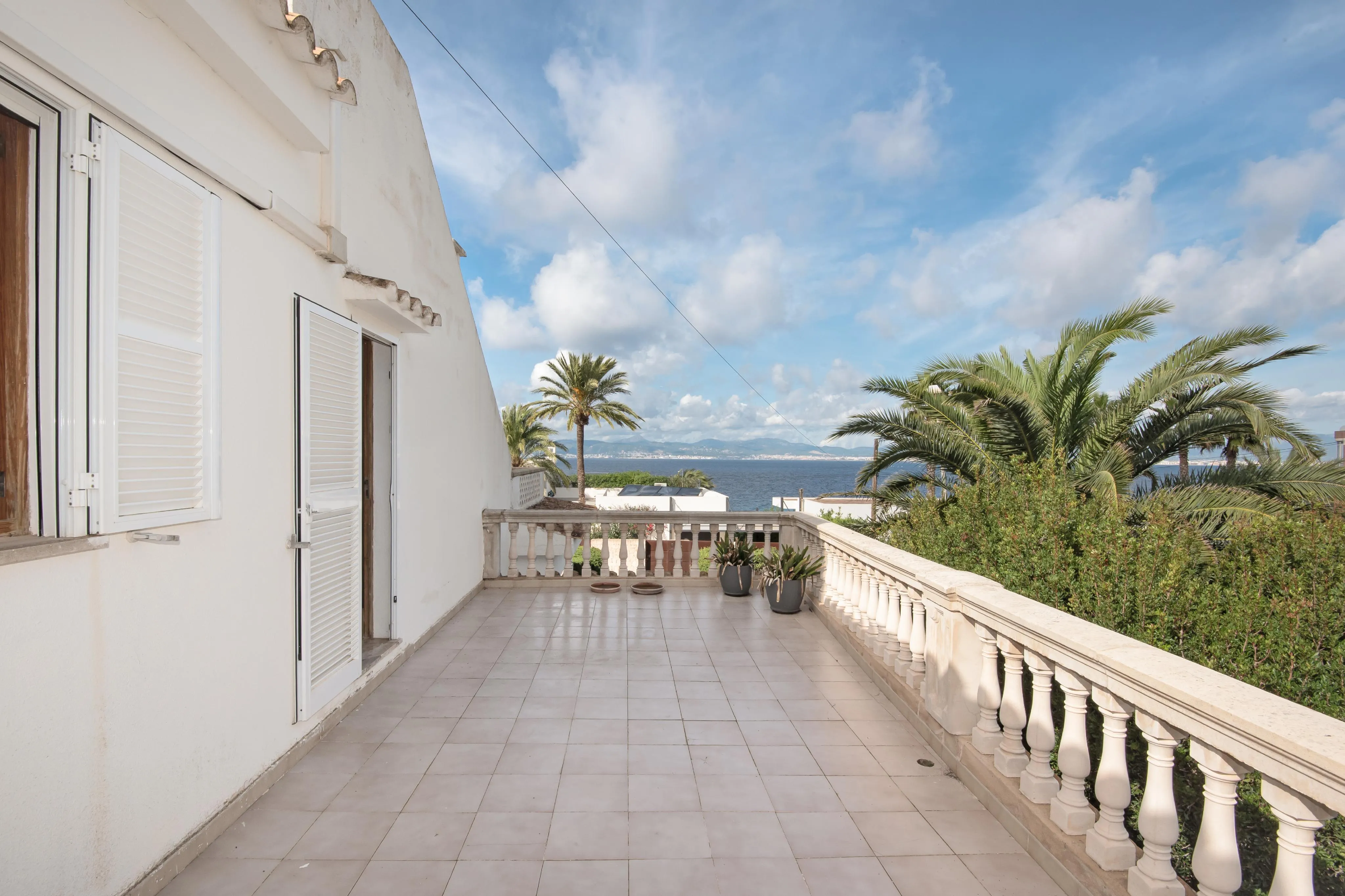 Stunning semi-detached house close to the sea with pool and ETV license-15