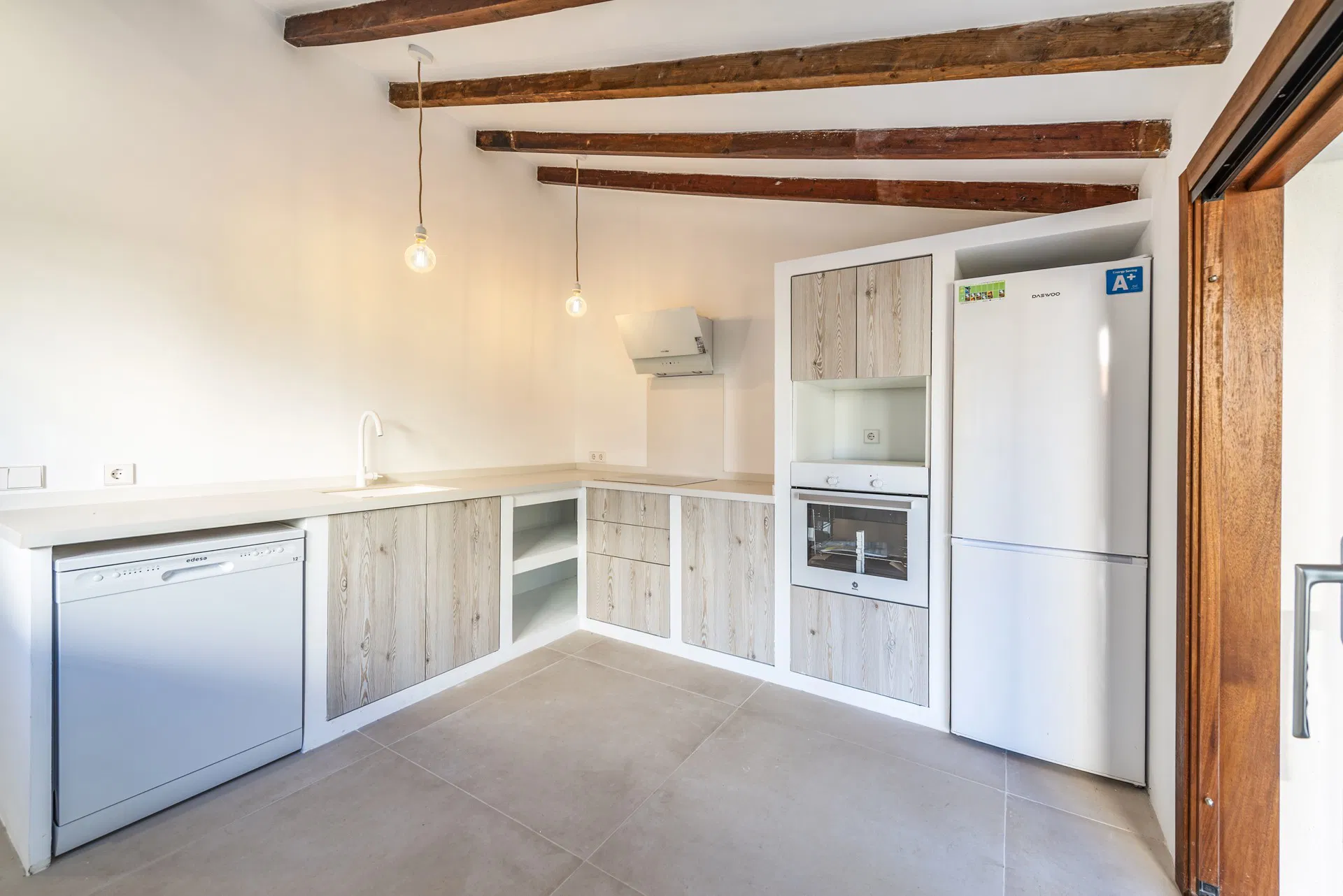 Stylishly refurbished townhouse on the outskirts of Campanet-7