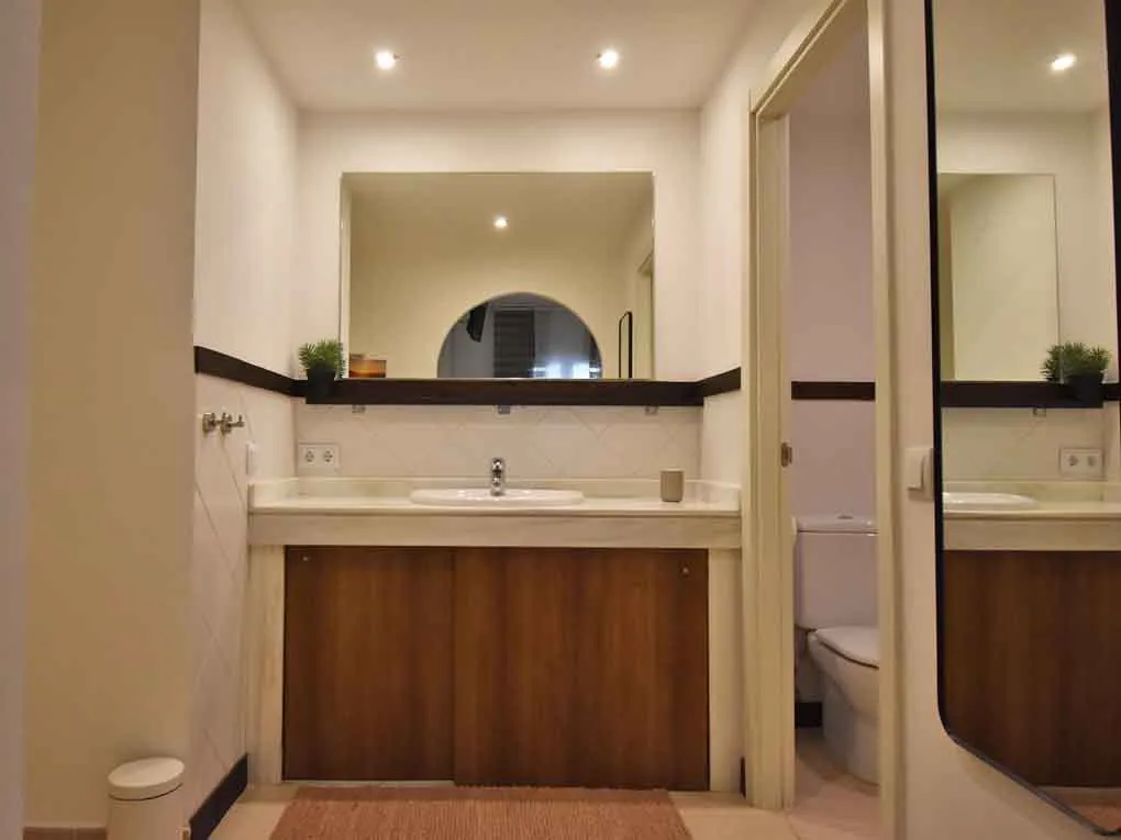 Apartament reformat amb llicència ETV-8